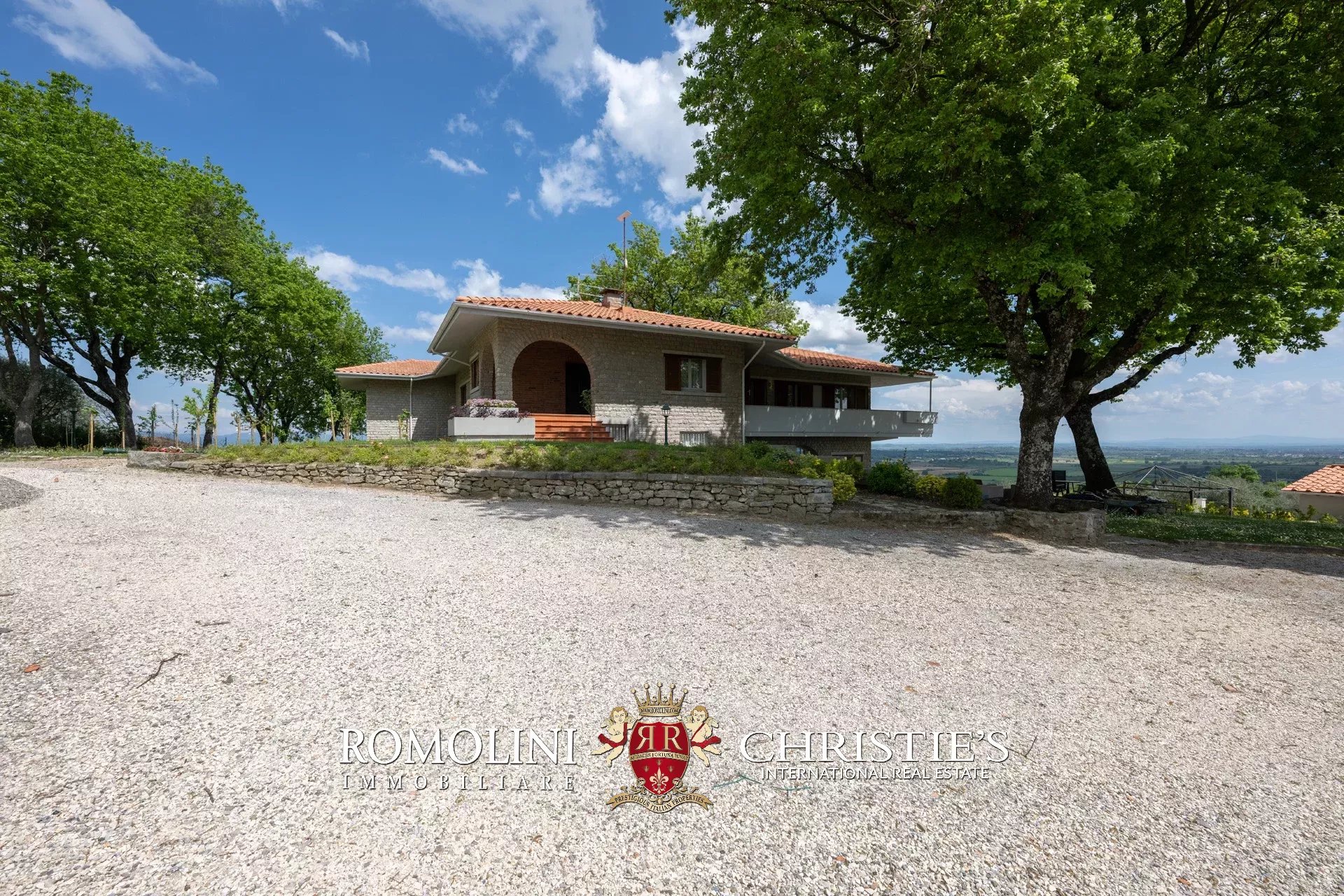 6 Bedroom Villa/Townhouse's Image 11