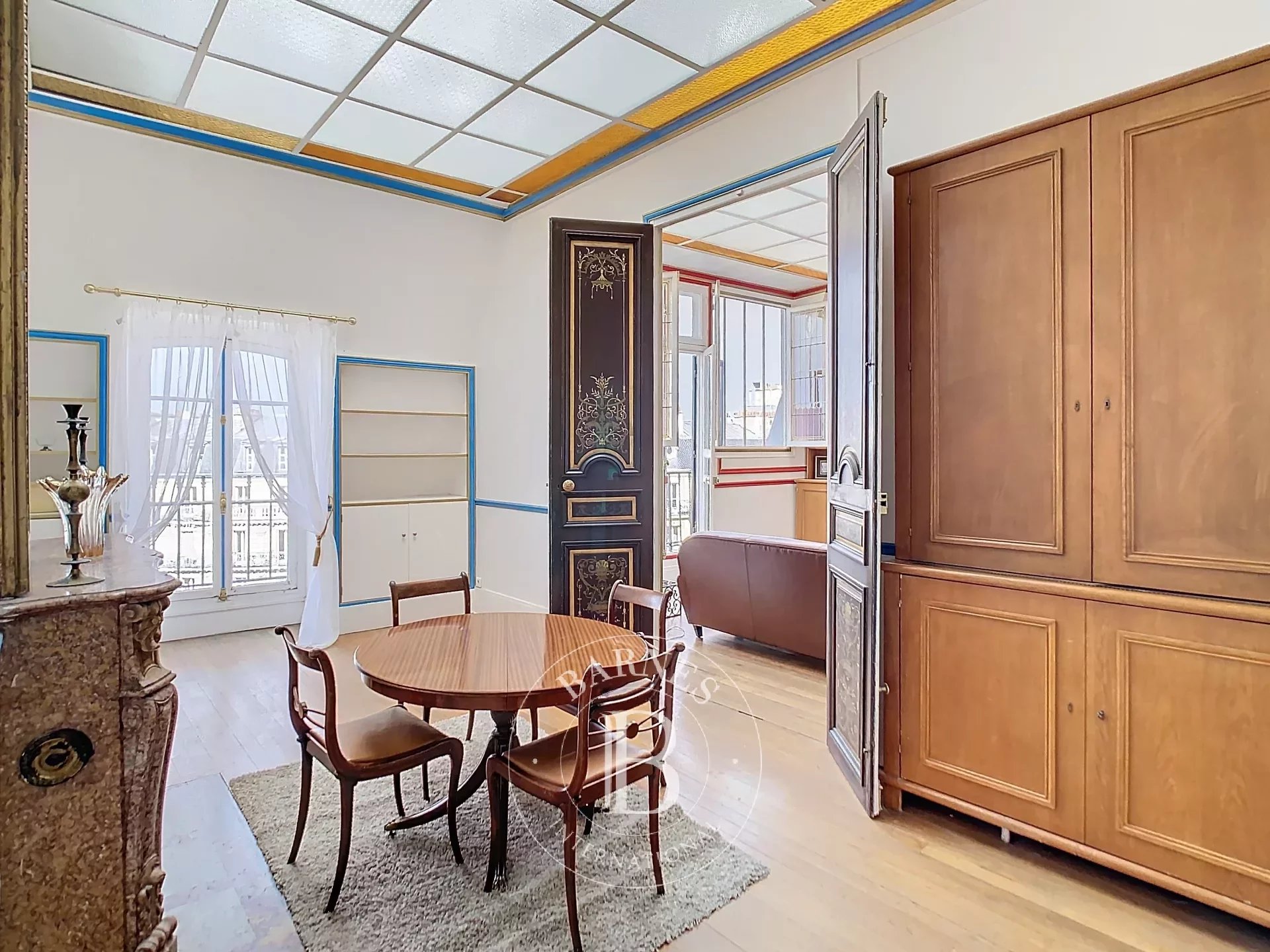 Daire Paris 8ème - picture 5