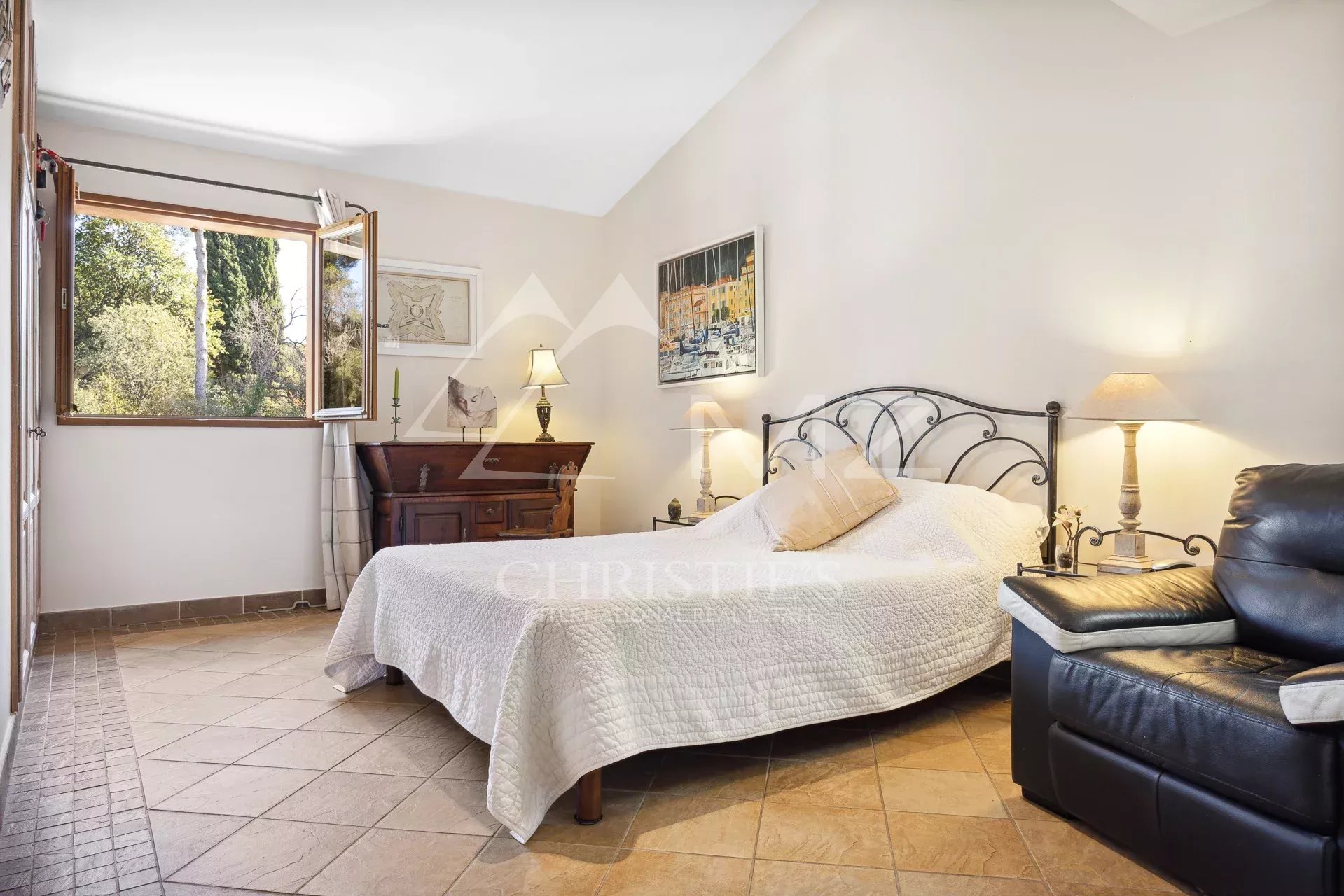 5 Bedroom Villa/Townhouse's Image 5