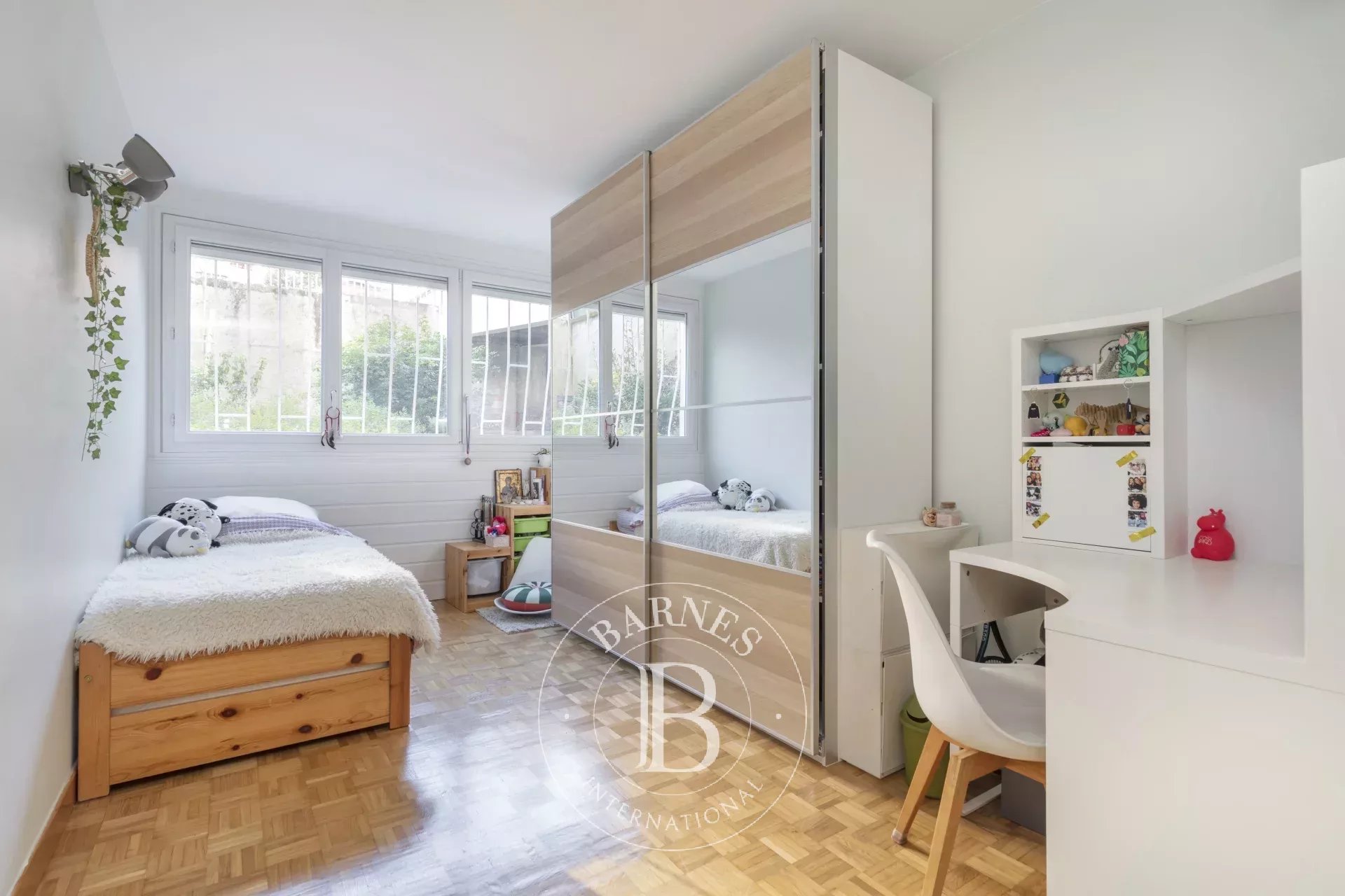 Daire Courbevoie - picture 8