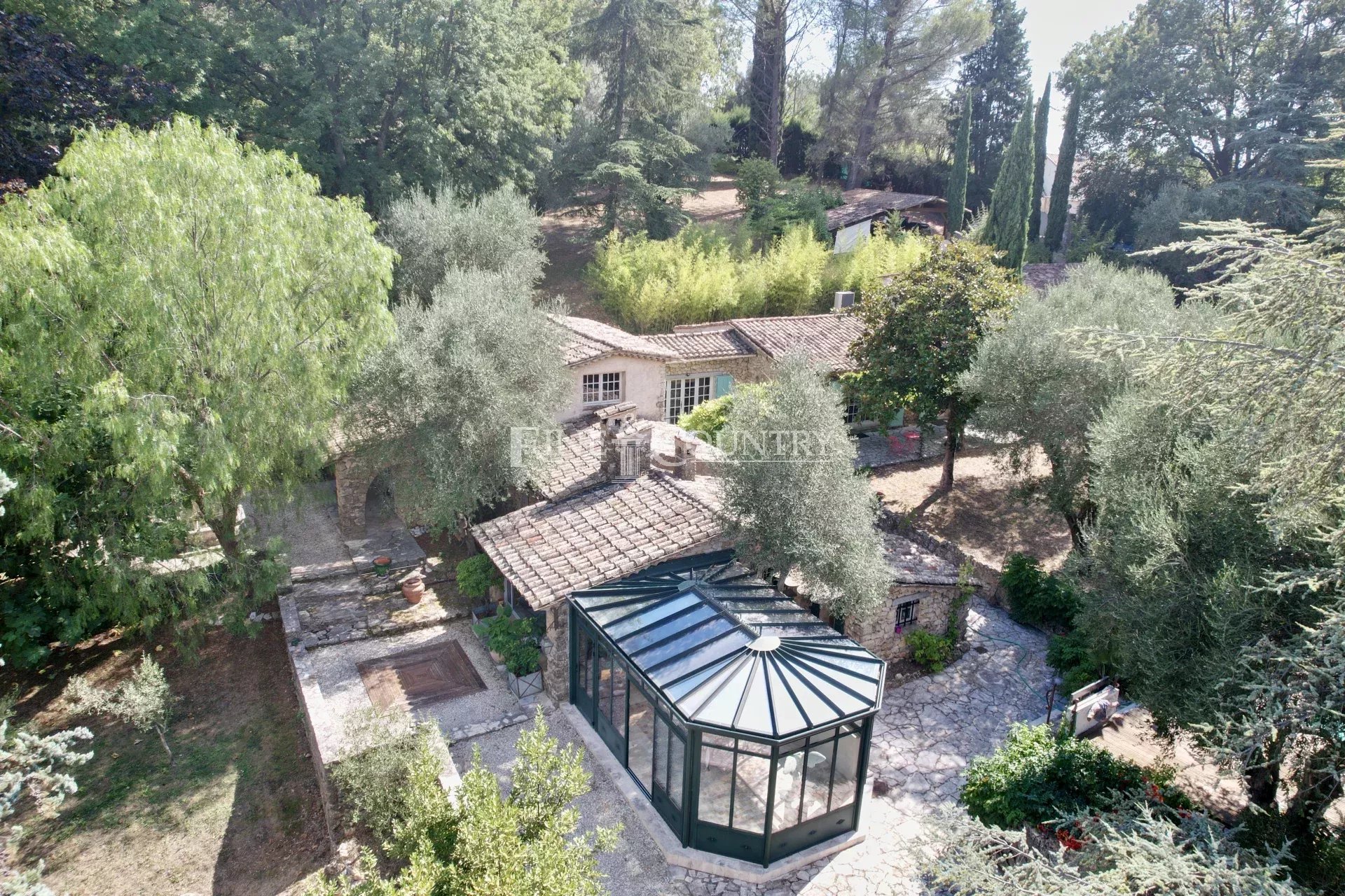 Photo of villa for sale in Opio