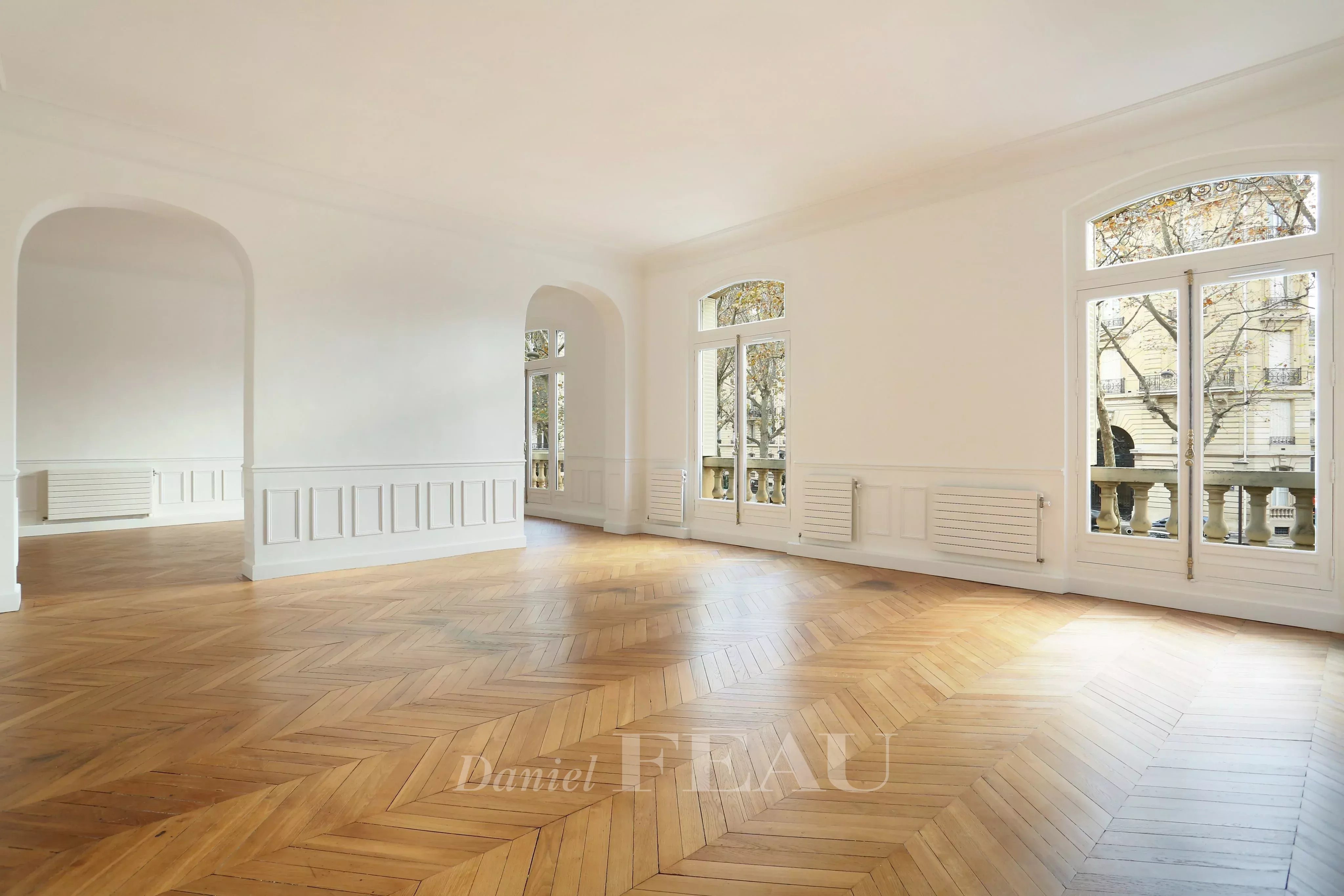 Paris 16th District – A renovated three-bed apartment