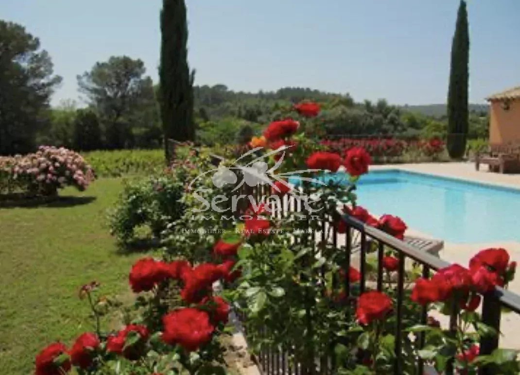 COTIGNAC NICE 4 BEDROOMS VILLA