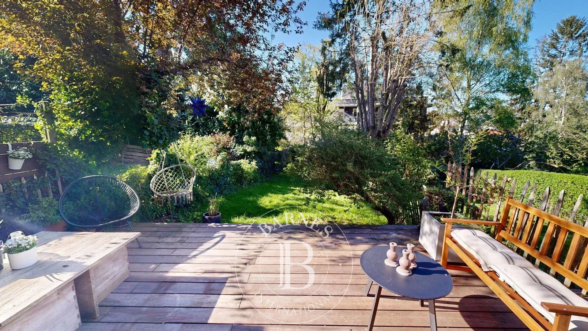 Observatory - furnished 4-bedroom house