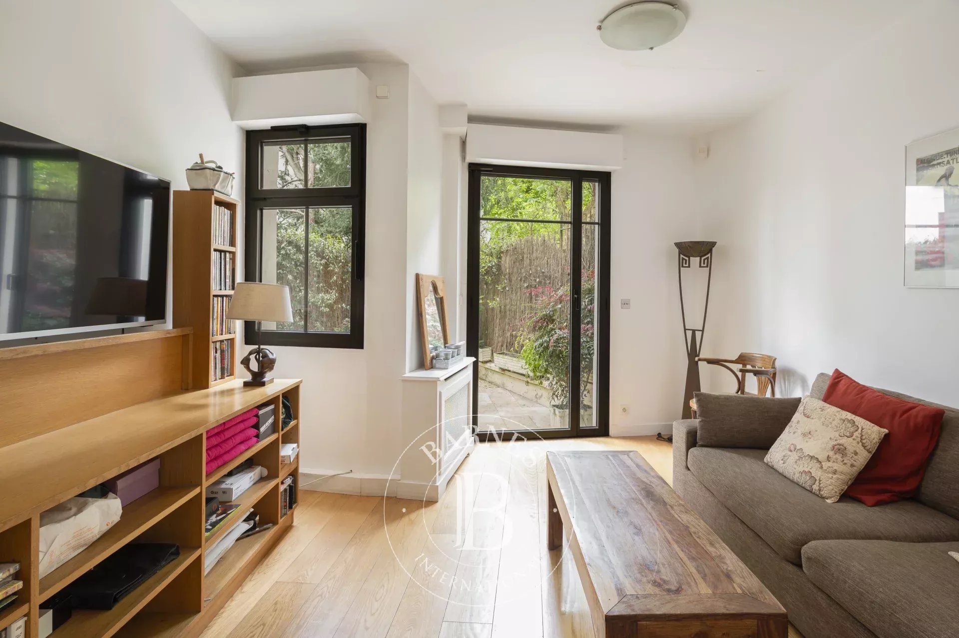 Paris  - House 6 Bedrooms - picture 15