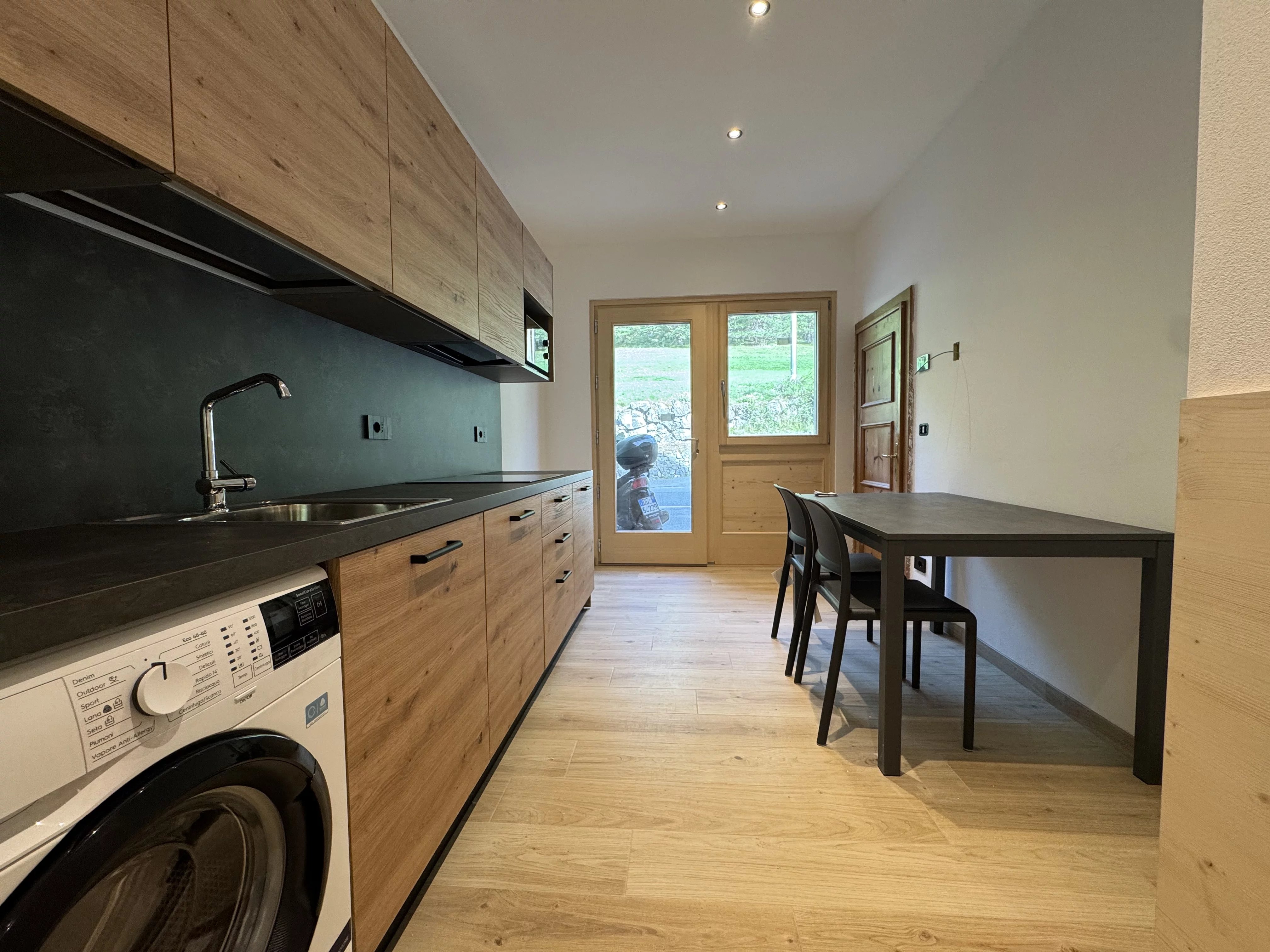 NEW STUDIO APARTMENT WITH PARKING SPACE — photo 11