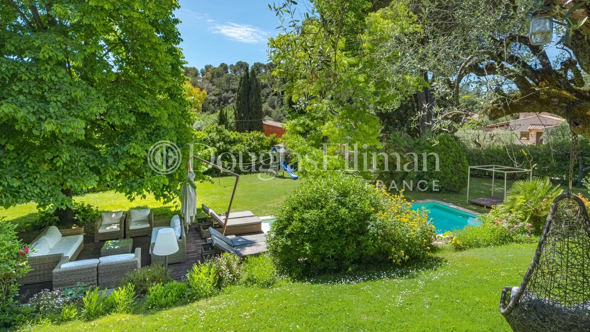 Valbonne : Villa provençale avec 5 chambres et piscine - Image nᵒ3