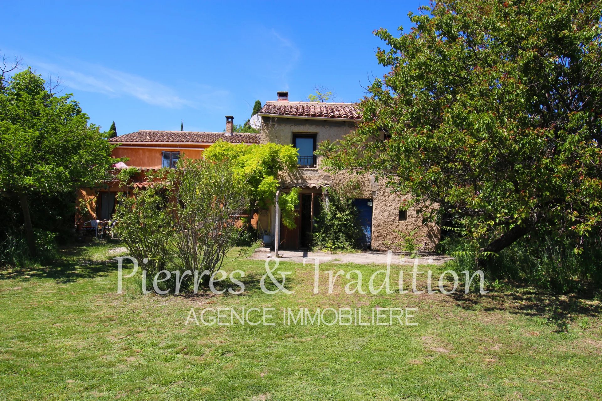 Agence immobilière de Pierres et Tradition en Luberon Apt