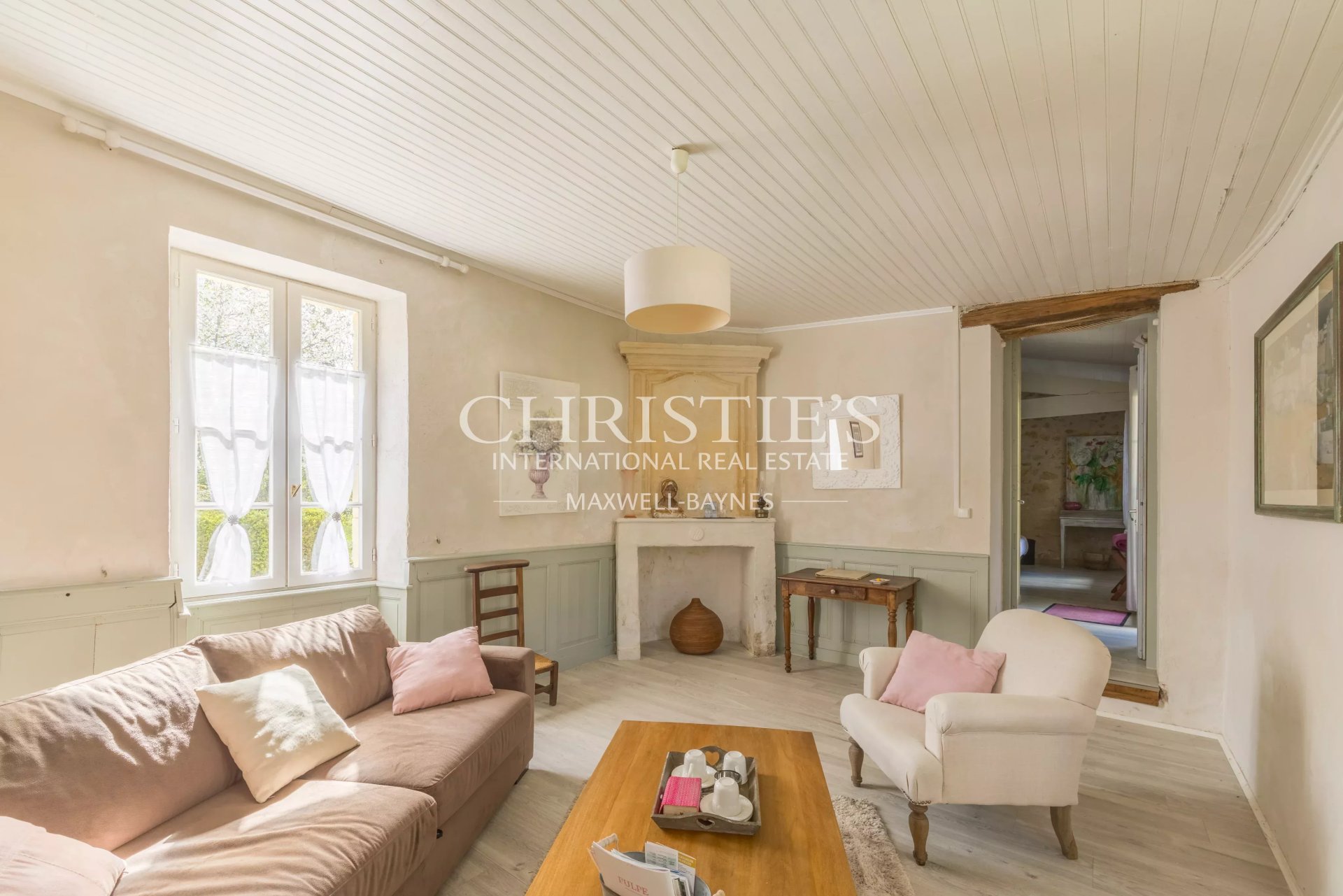 11 Bedroom Villa/Townhouse's Image 12