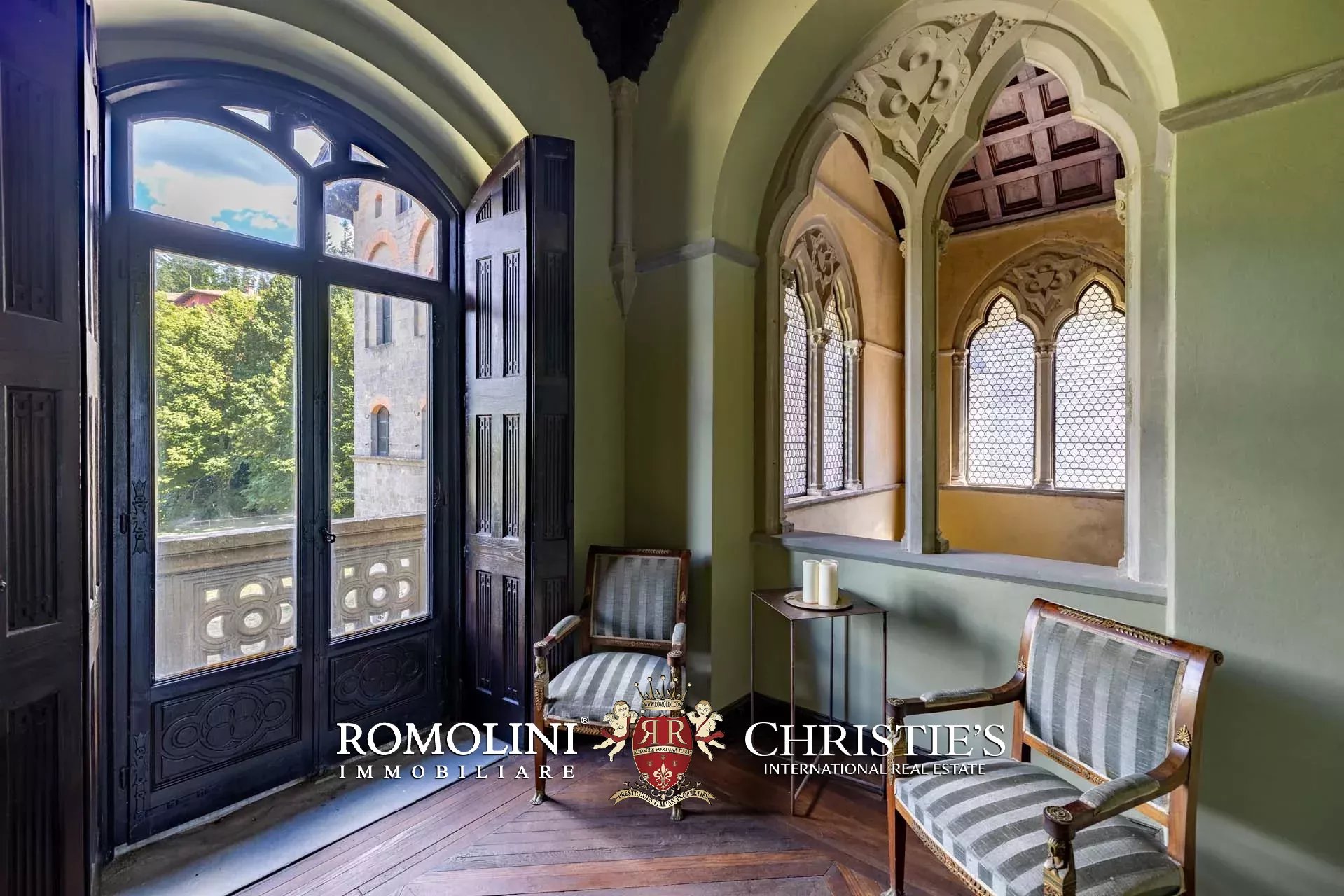 35 Bedroom Chateau's Image 60