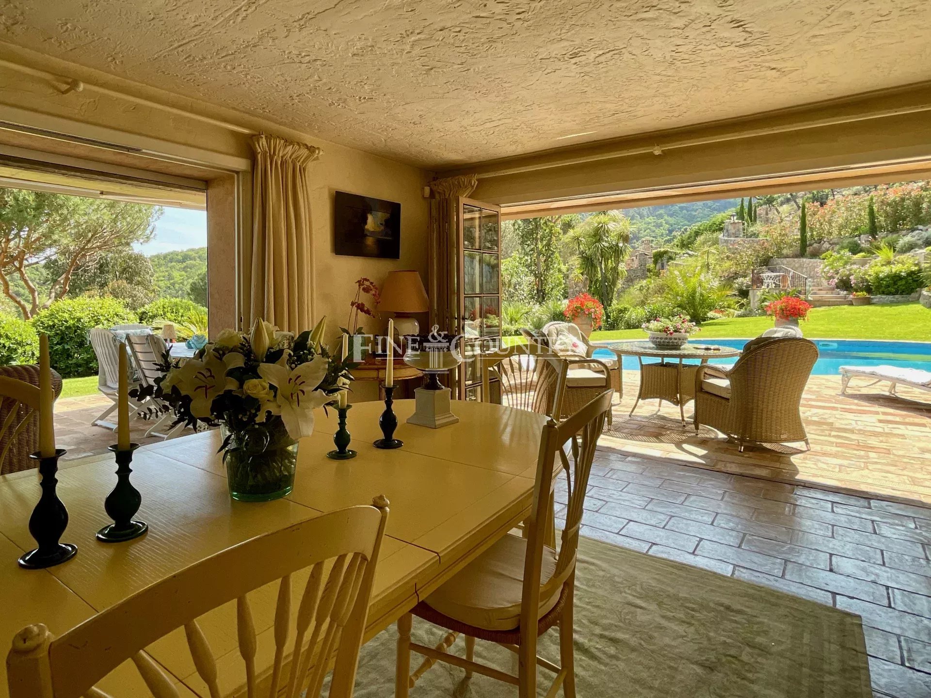 Photo of Villa for sale in La Garde Freinet with panoramic views