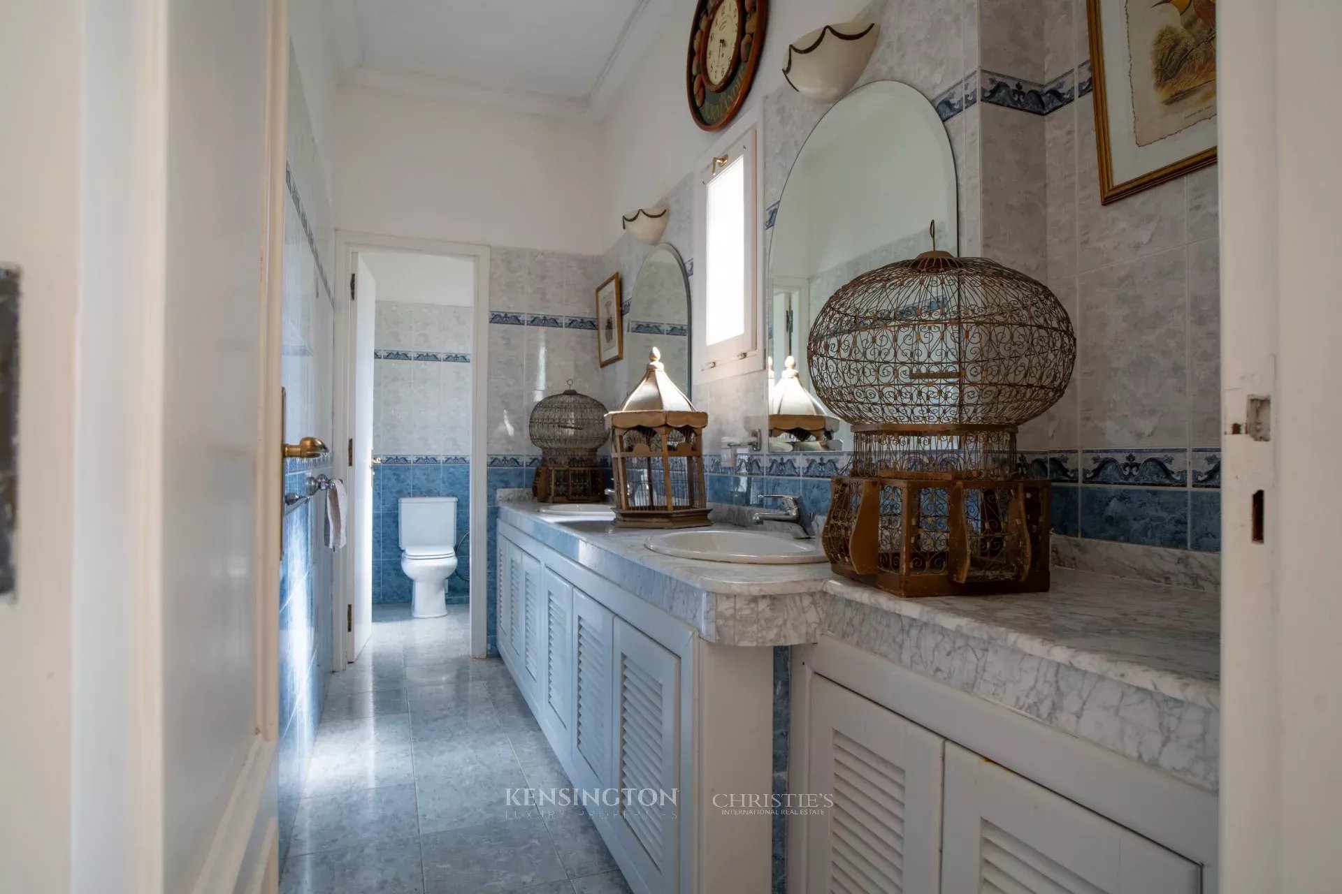 4 Bedroom Villa/Townhouse's Image 8