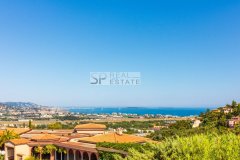 MANDELIEU-LA-NAPOULE – EXCEPTIONAL PENTHOUSE – PANORAMIC SEA VIEWS – PRIVATE POOL — photo 1 of 7