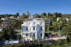 EXCEPTIONAL WATERFRONT VILLA – NEAR PALM BEACH, CANNES — photo 2 of 7