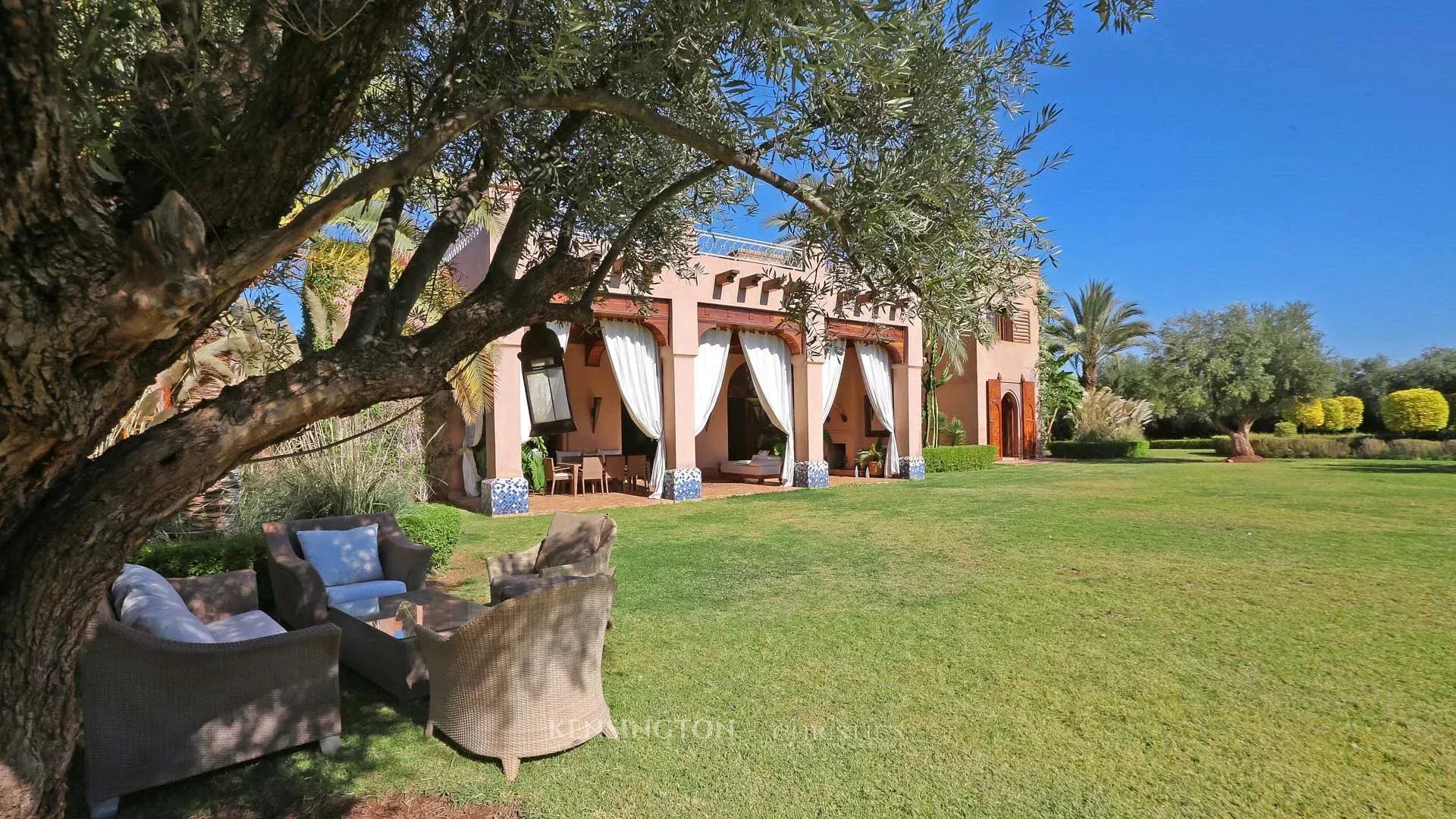 5 Bedroom Villa/Townhouse's Image 4