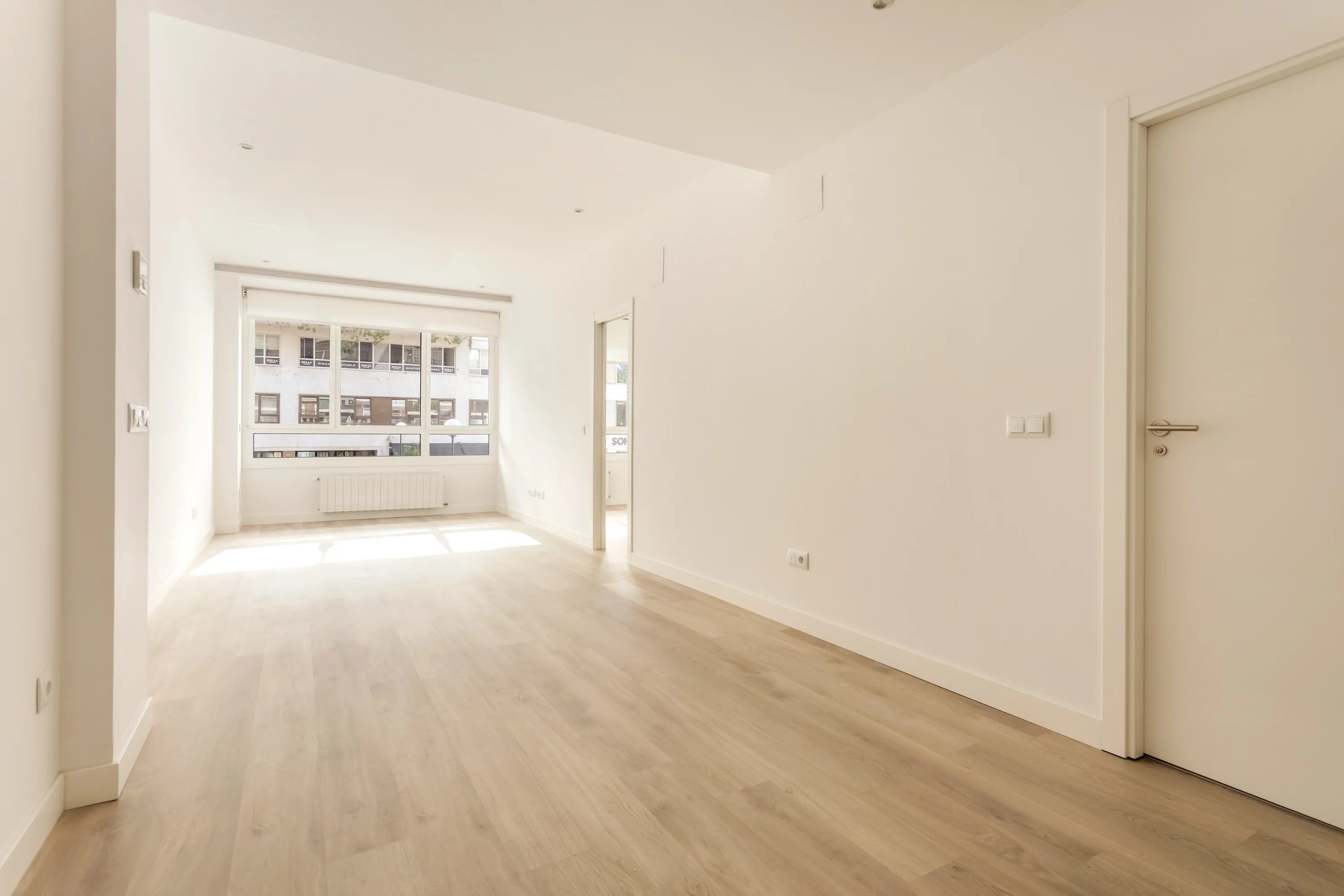 It's a new exclusive apartment on Paseo de la Castellana