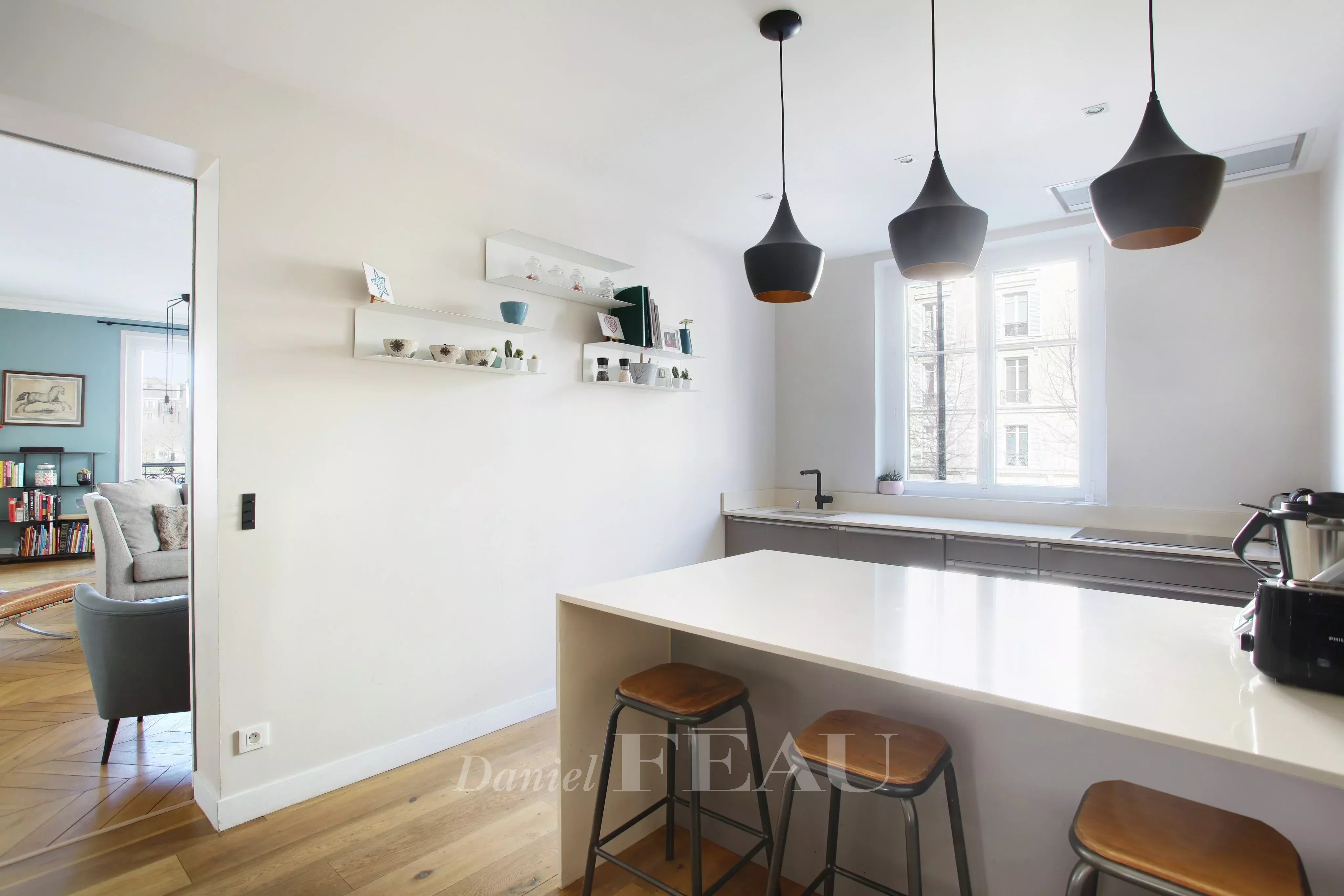 Sale Apartment Paris 17th