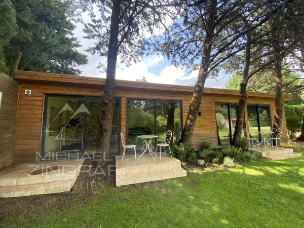 A leafy property near the village — photo 4