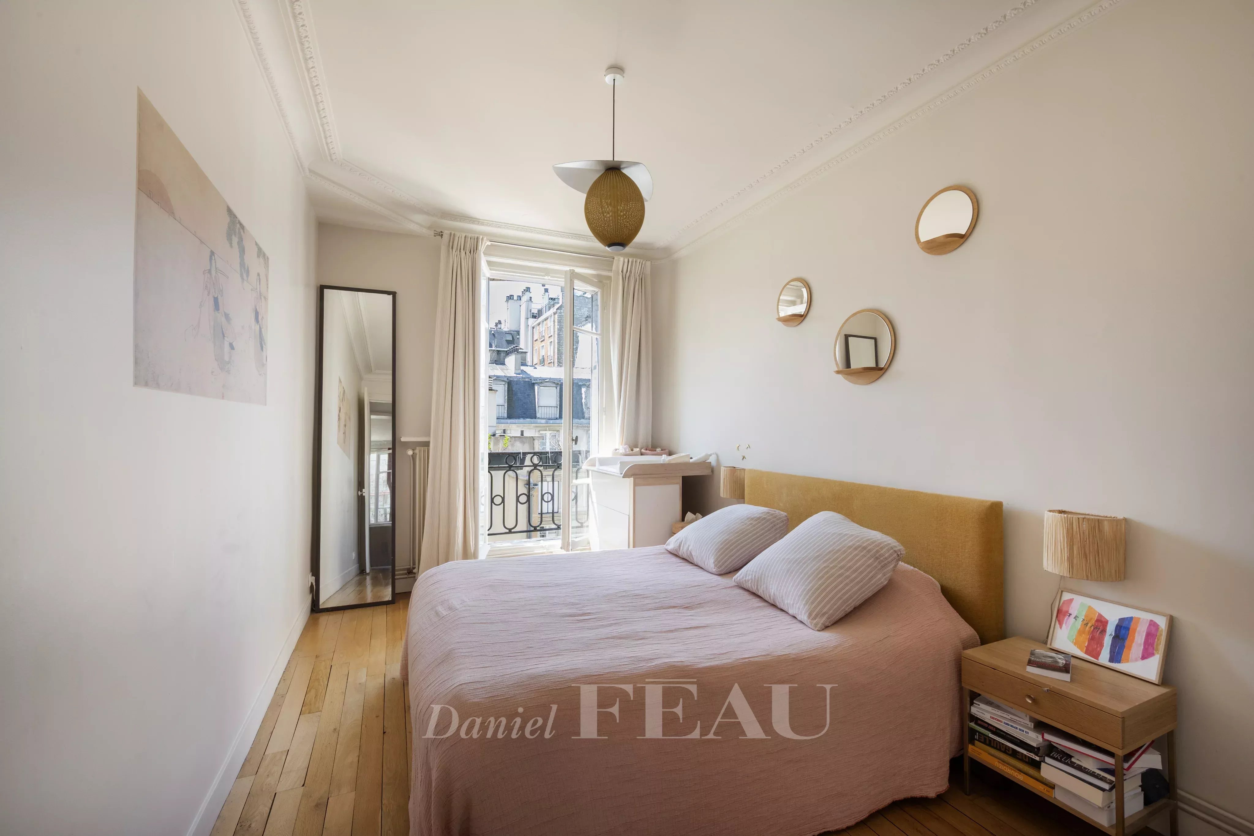 Sale Apartment Paris 7th