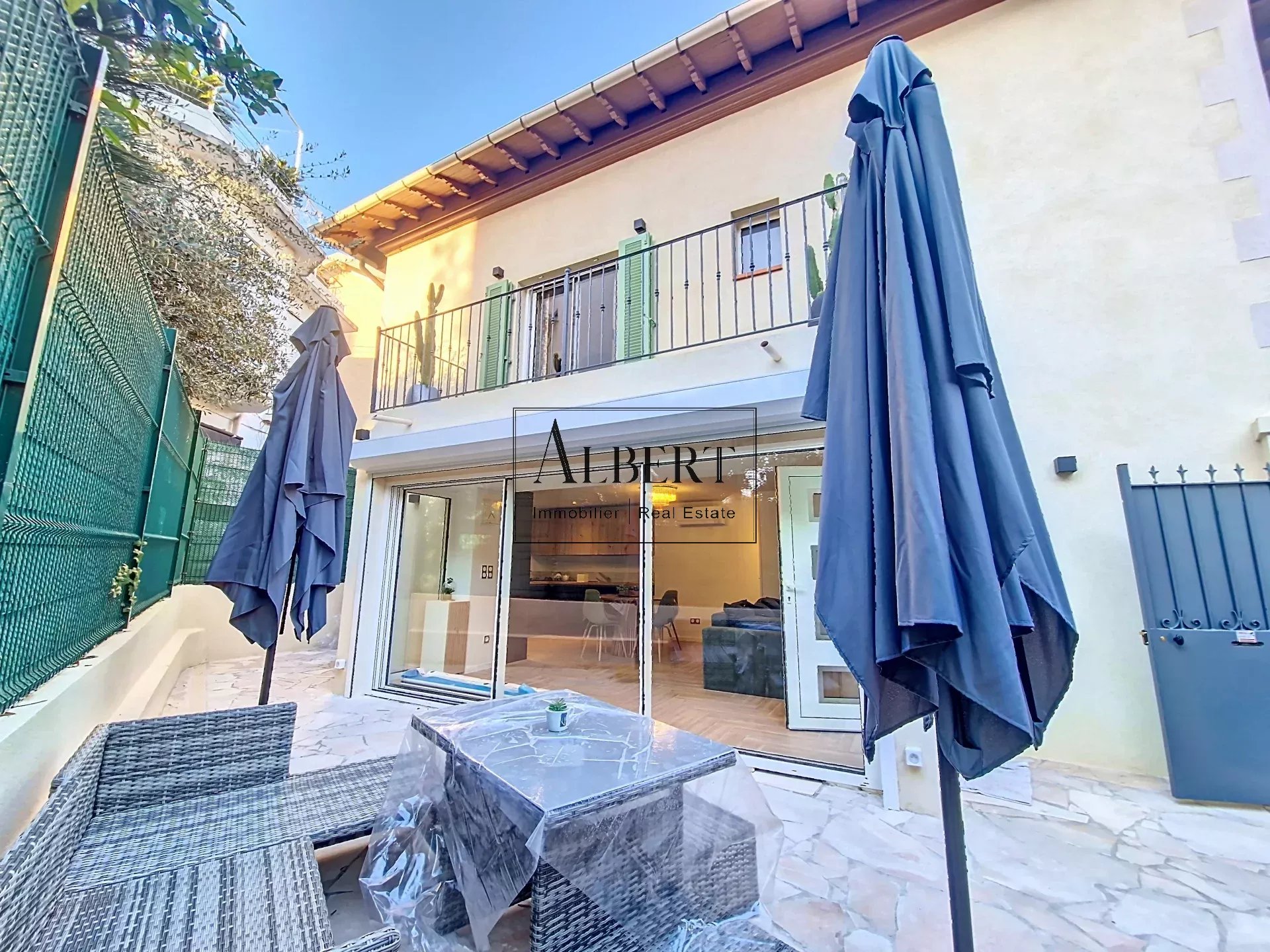 CANNES MONTROSE - 3 PIECES - MAISON DE VILLE