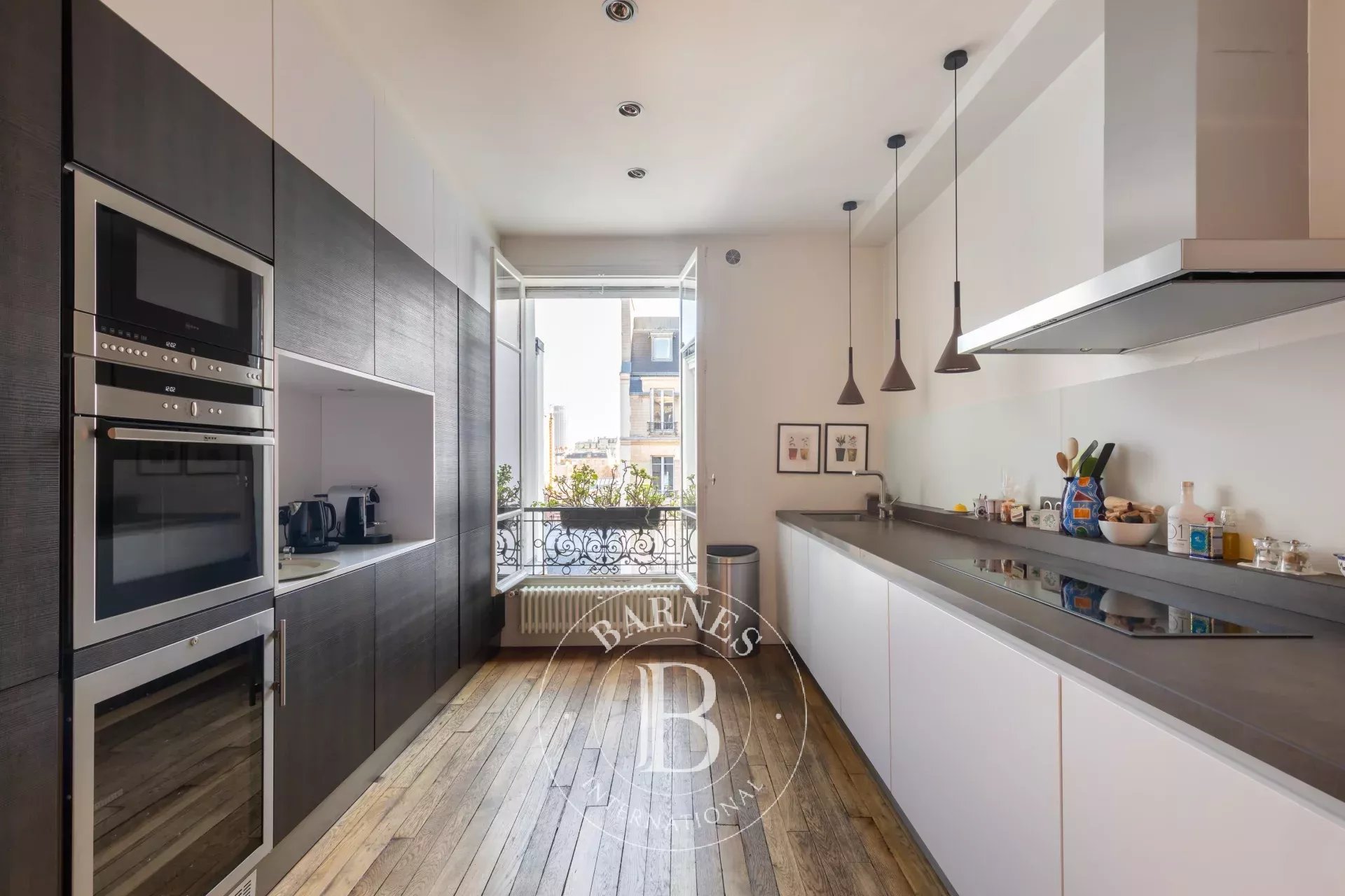 Neuilly - Charles Laffitte - Upper floor apartment - 2 or 3-bed - picture 7