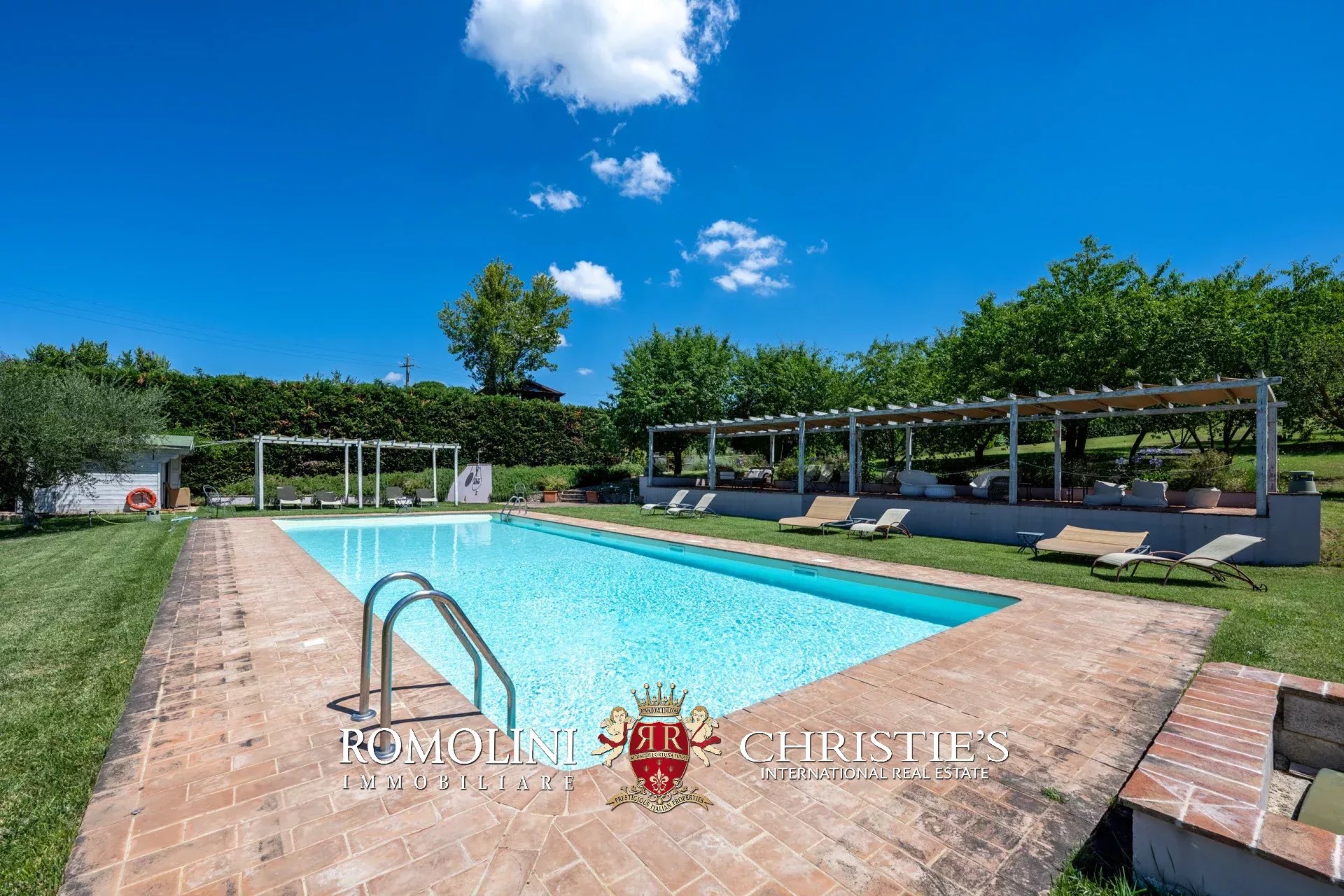 16 Bedroom Villa/Townhouse's Image 21