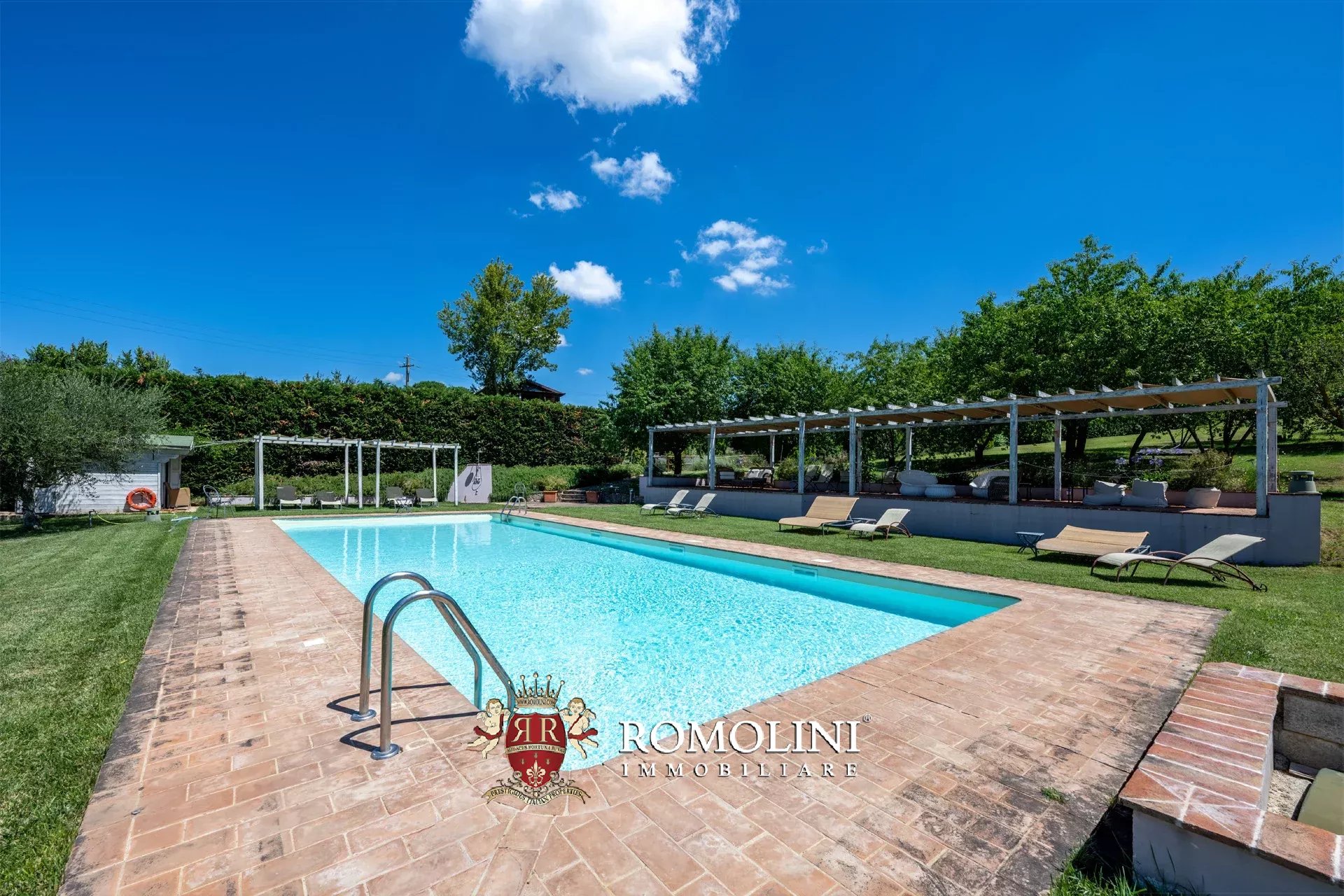 16 Bedroom Villa/Townhouse's Image 21