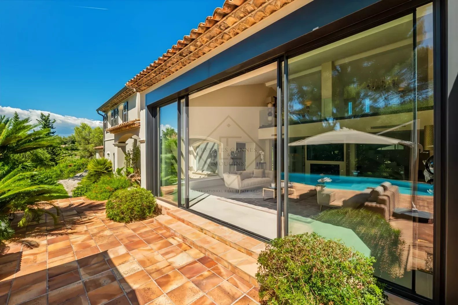 Superbe villa neuve de style provençal – Vue panoramique & intimité absolue — photo 20