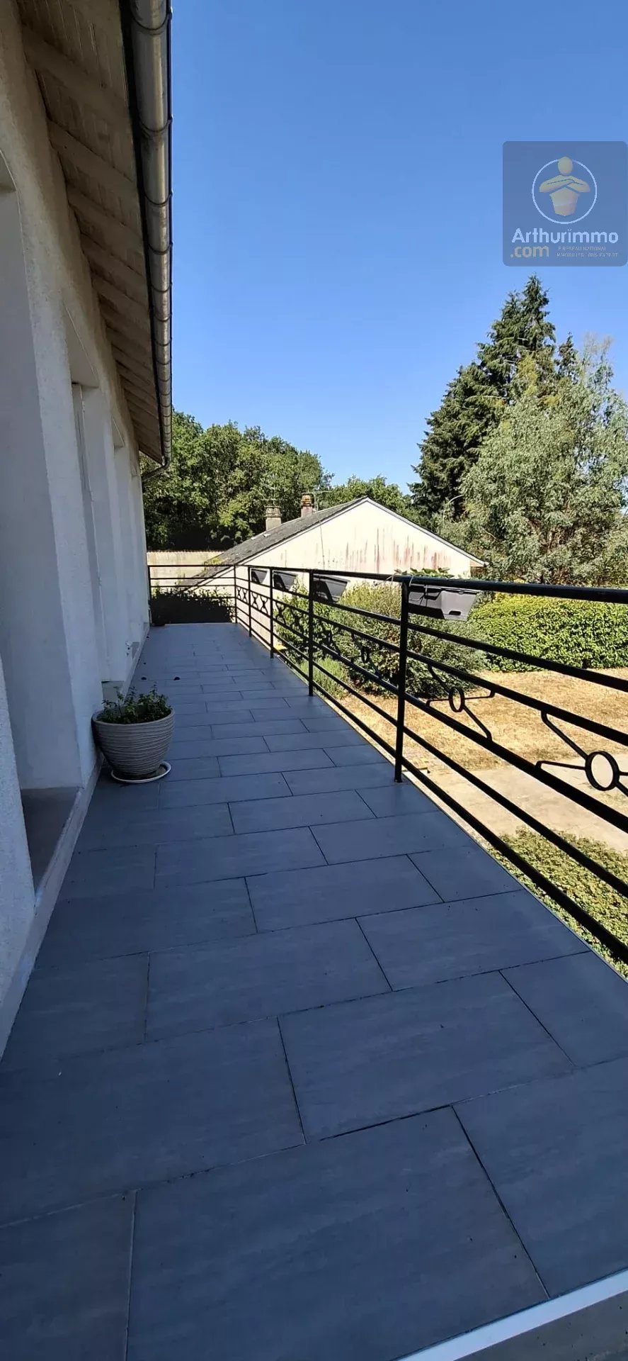 Saint-Laurent-Nouan : Maison Familiale de 116 m² avec Sous-Sol et Jardin Clos — photo 10