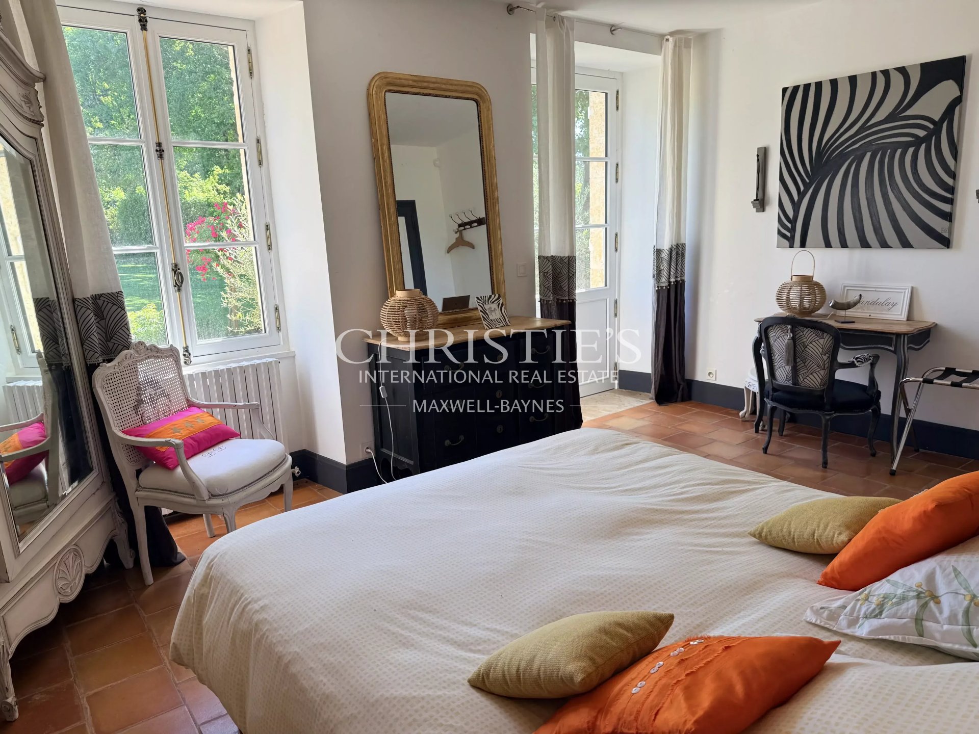 7 Bedroom Villa/Townhouse's Image 7