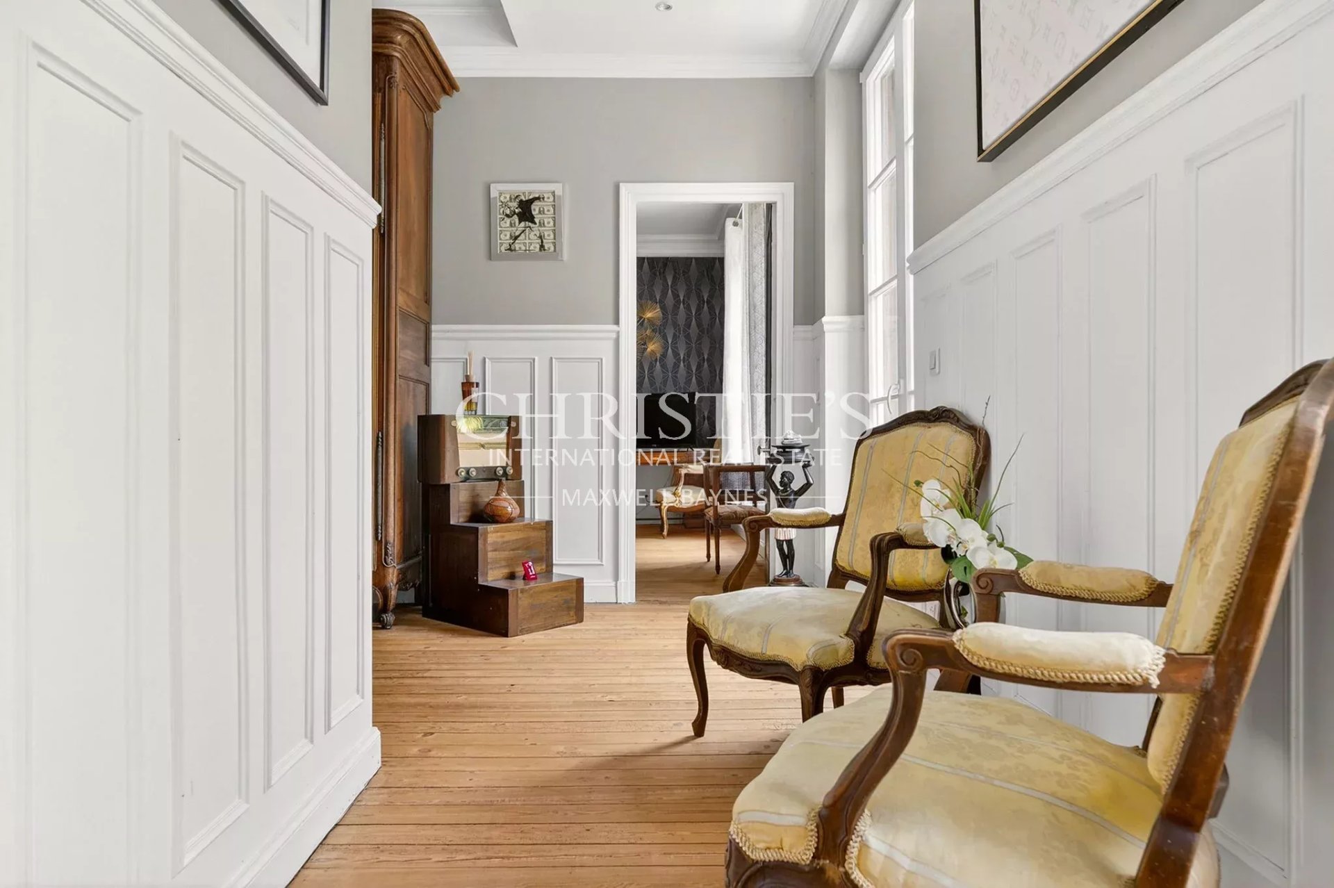 9 Bedroom Chateau's Image 52