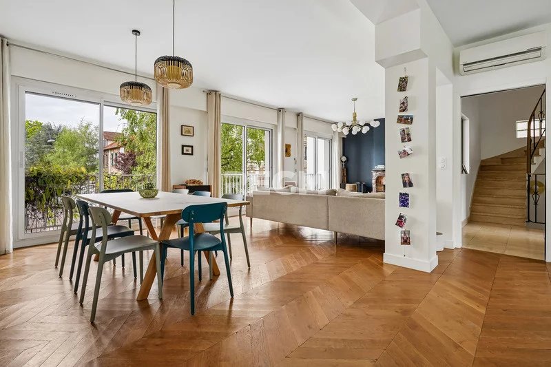 À louer   Maison familiale avec jardin   Sceaux, rue des Ché
