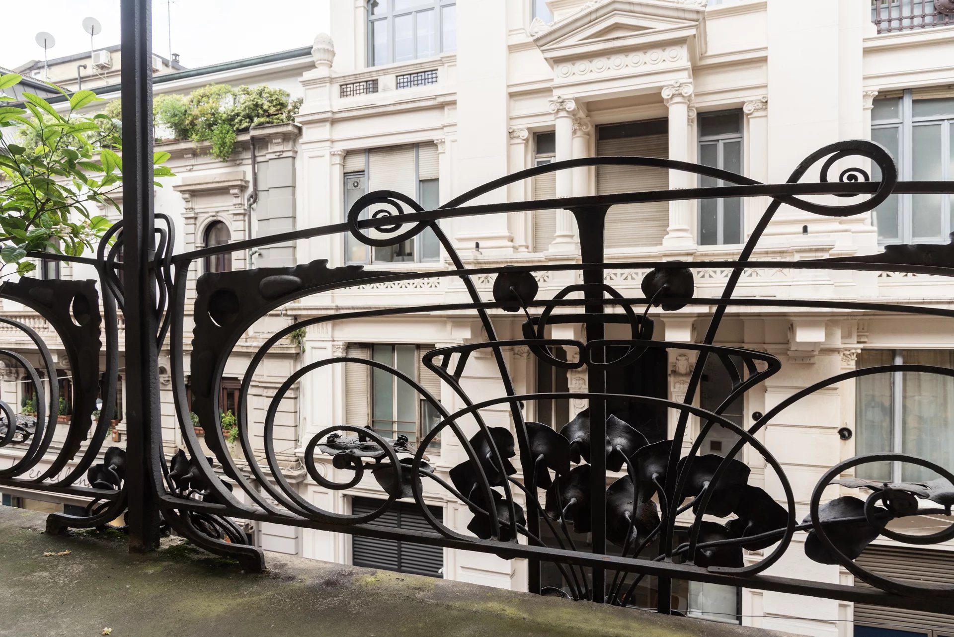 Eleganza e Centralità: Ufficio di Rappresentanza