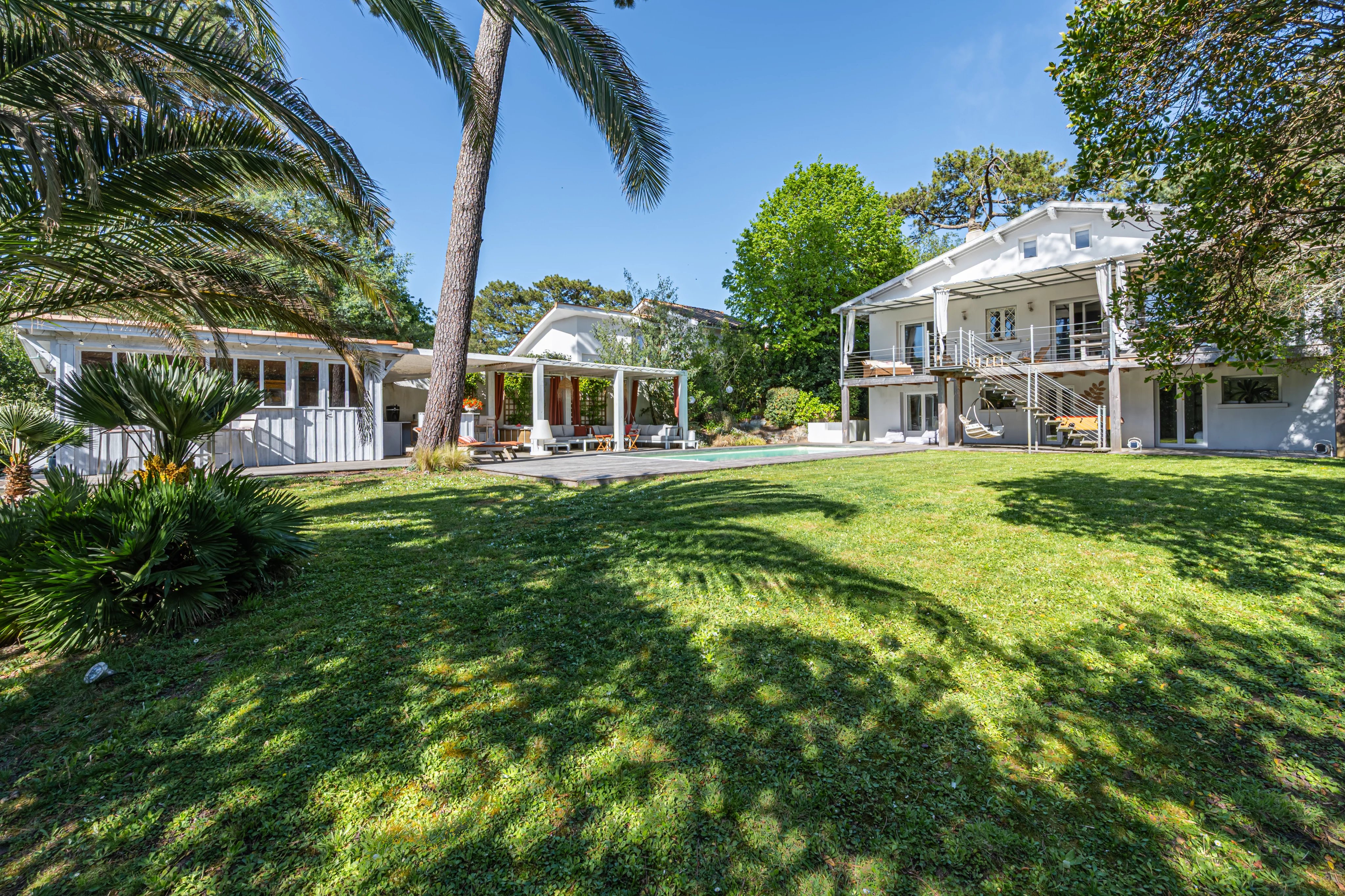 Arcachon Abatilles- Family home with Pool