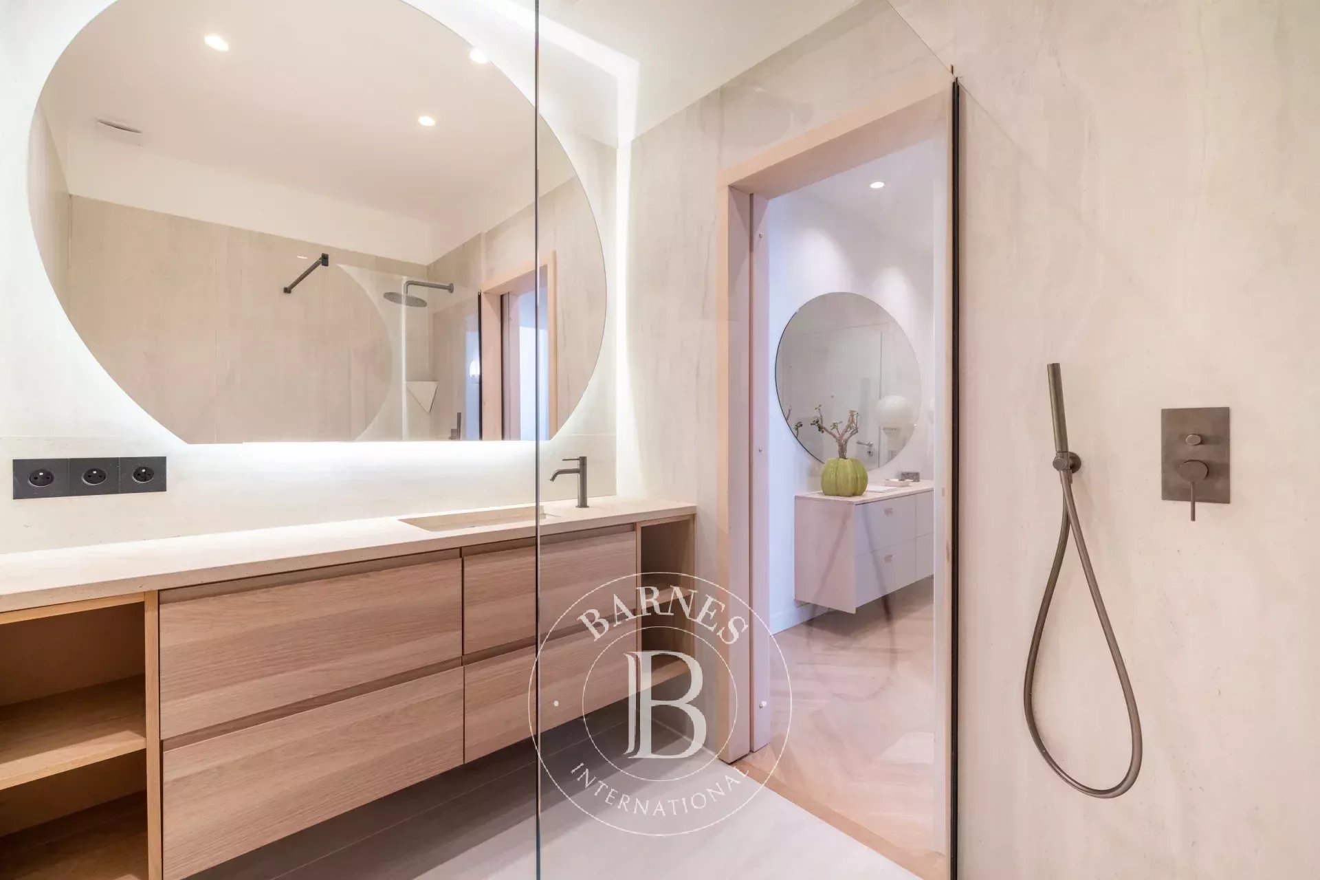 Daire Paris 2ème - picture 11