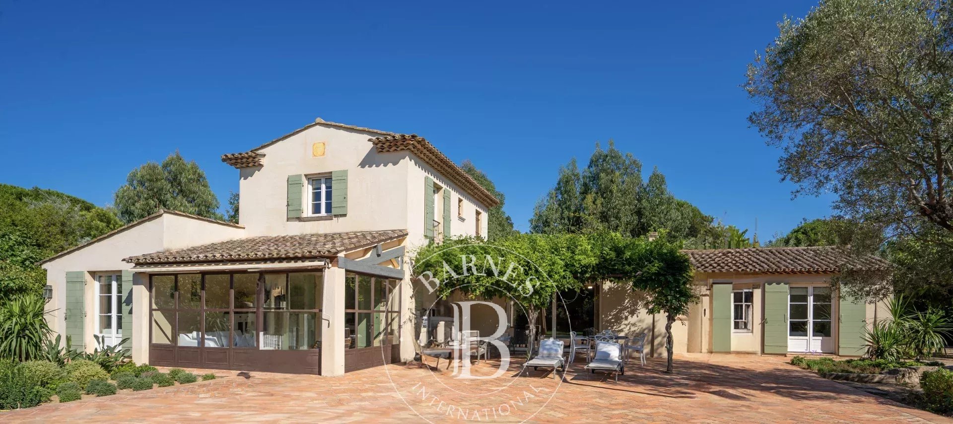 SOLE AGENT - SAINT-TROPEZ - 5 BEDROOMS HOUSE