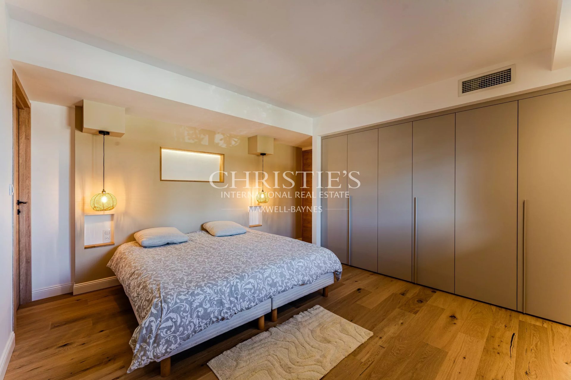 4 Bedroom Villa/Townhouse's Image 13