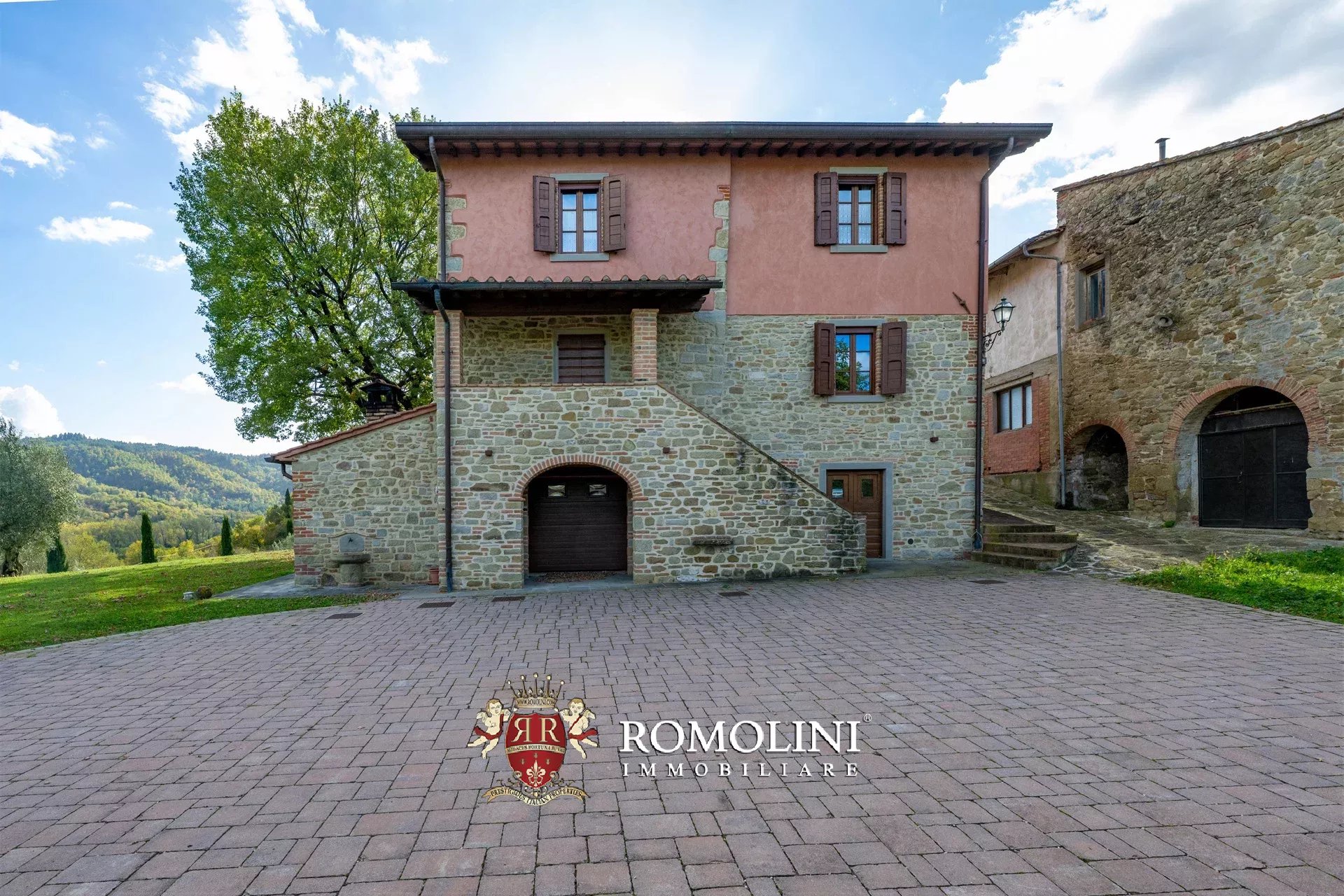 4 Bedroom Villa/Townhouse's Image 6