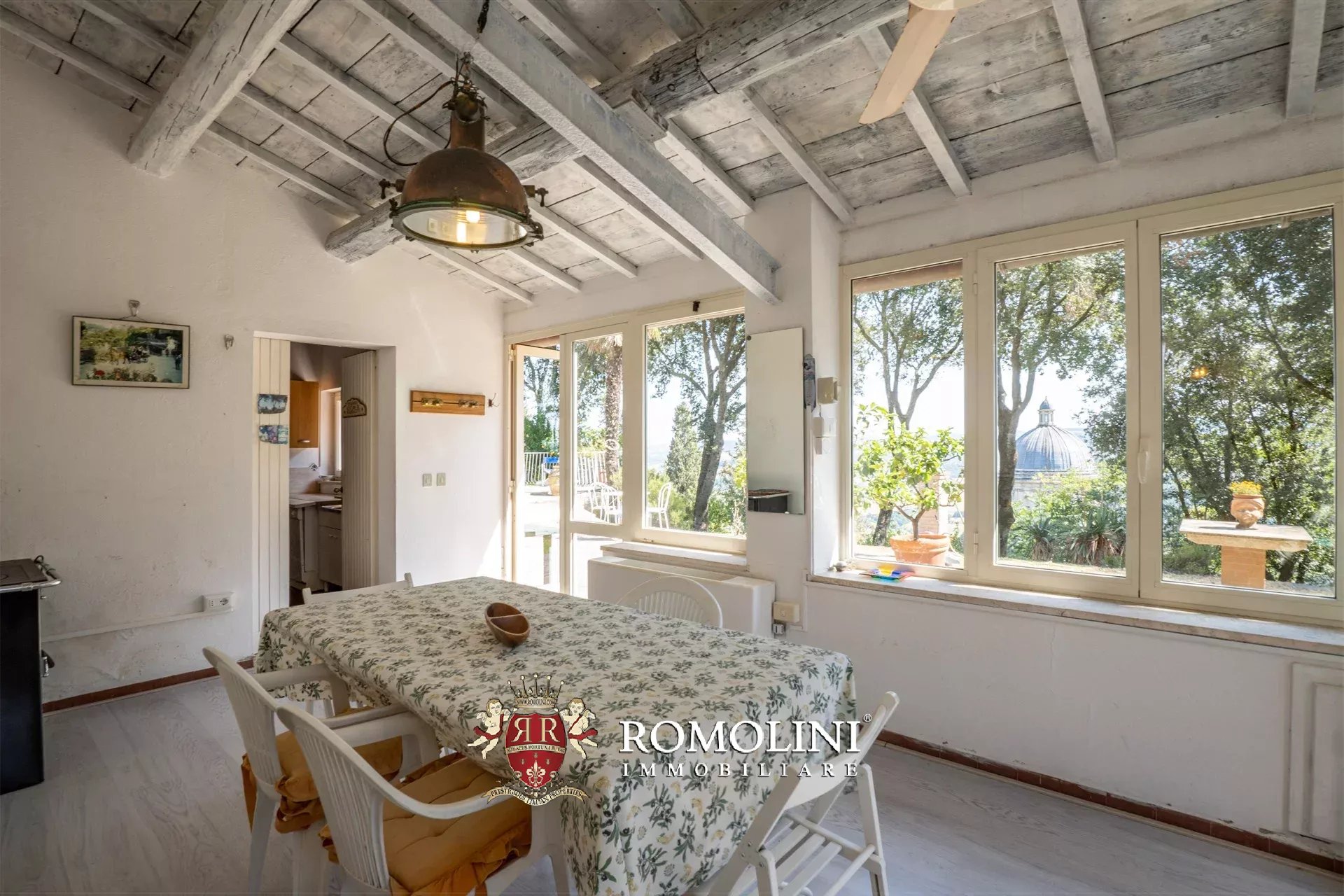 2 Bedroom Villa/Townhouse's Image 18
