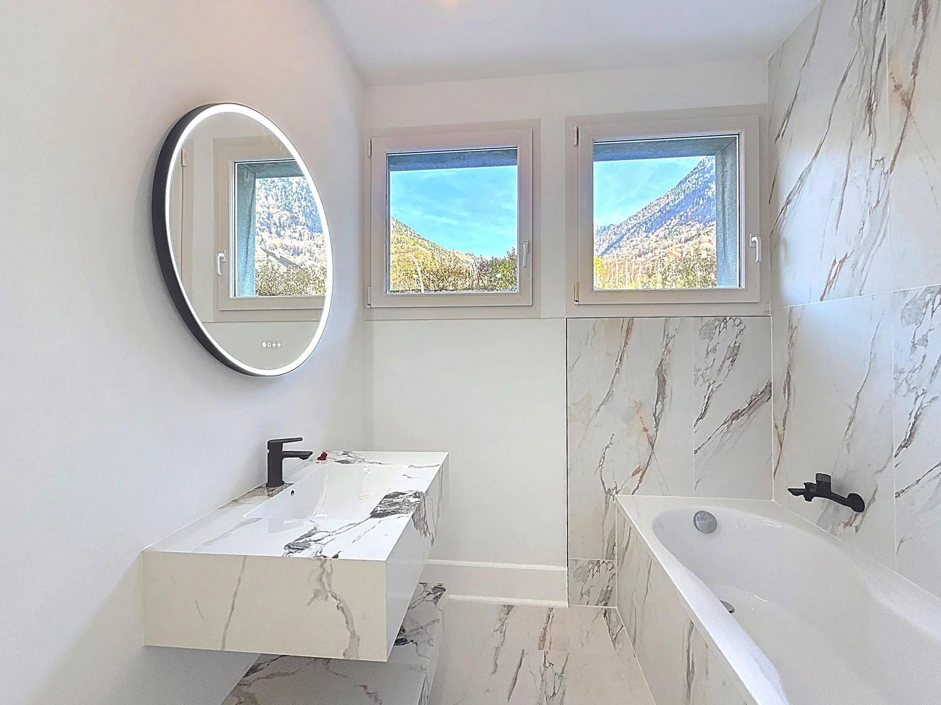 Cachet, calme et vue sur le Lac !