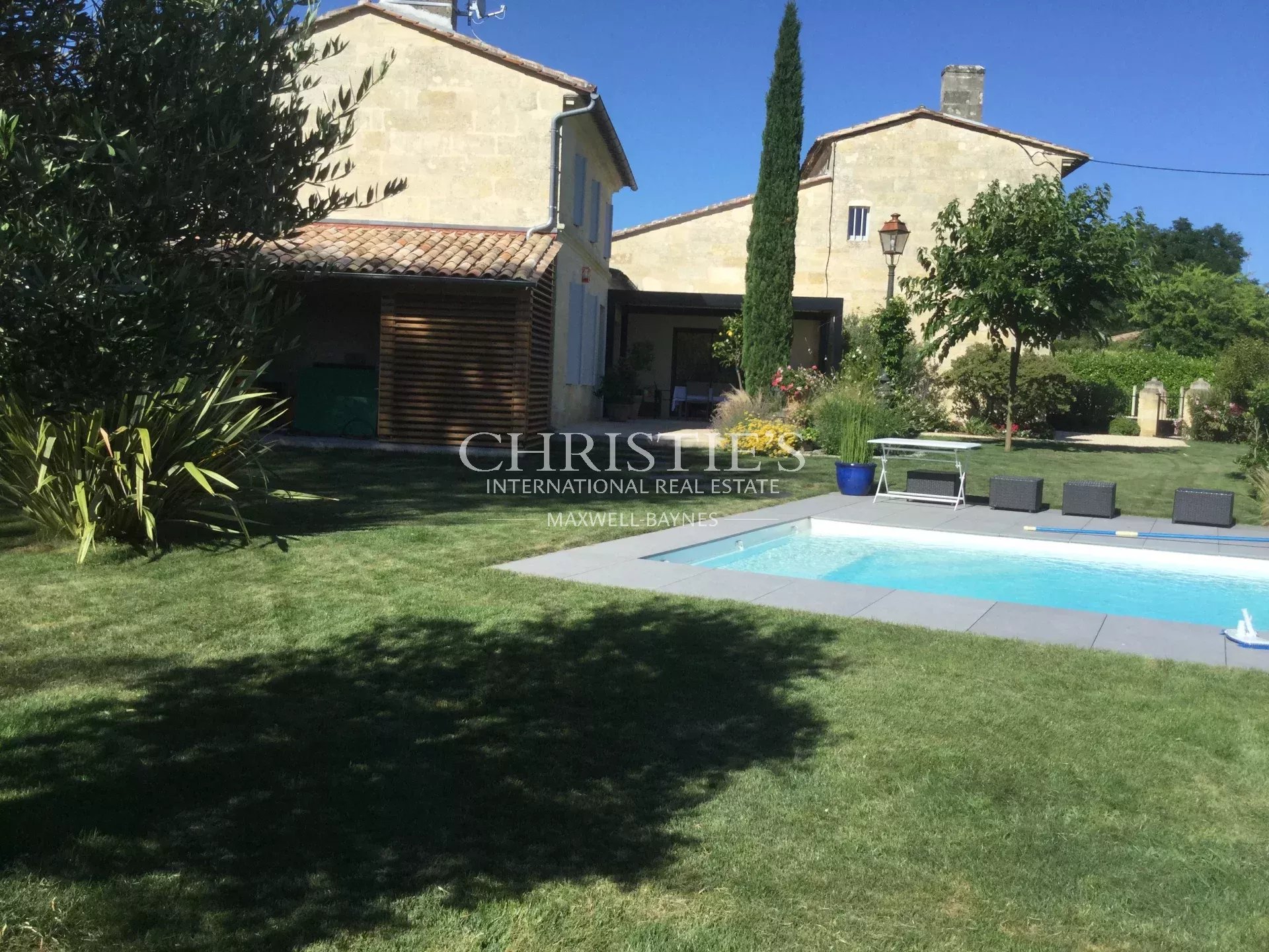 4 Bedroom Villa/Townhouse's Image 5
