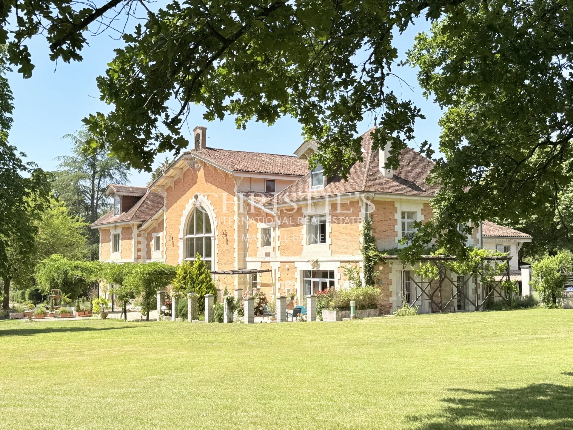 53 Bedroom Chateau's Image 50