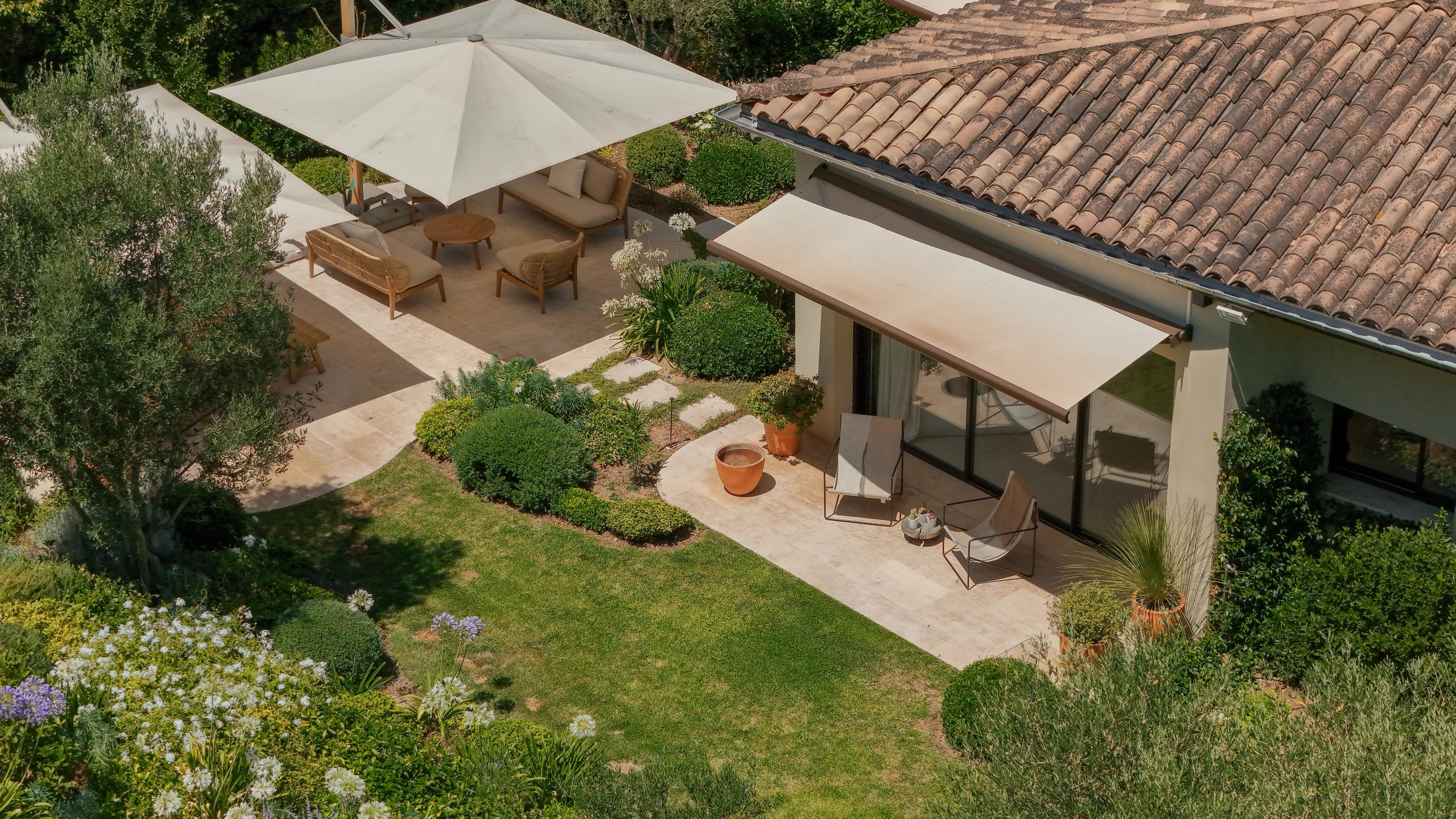 Very beautiful villa on the heights of Cannes