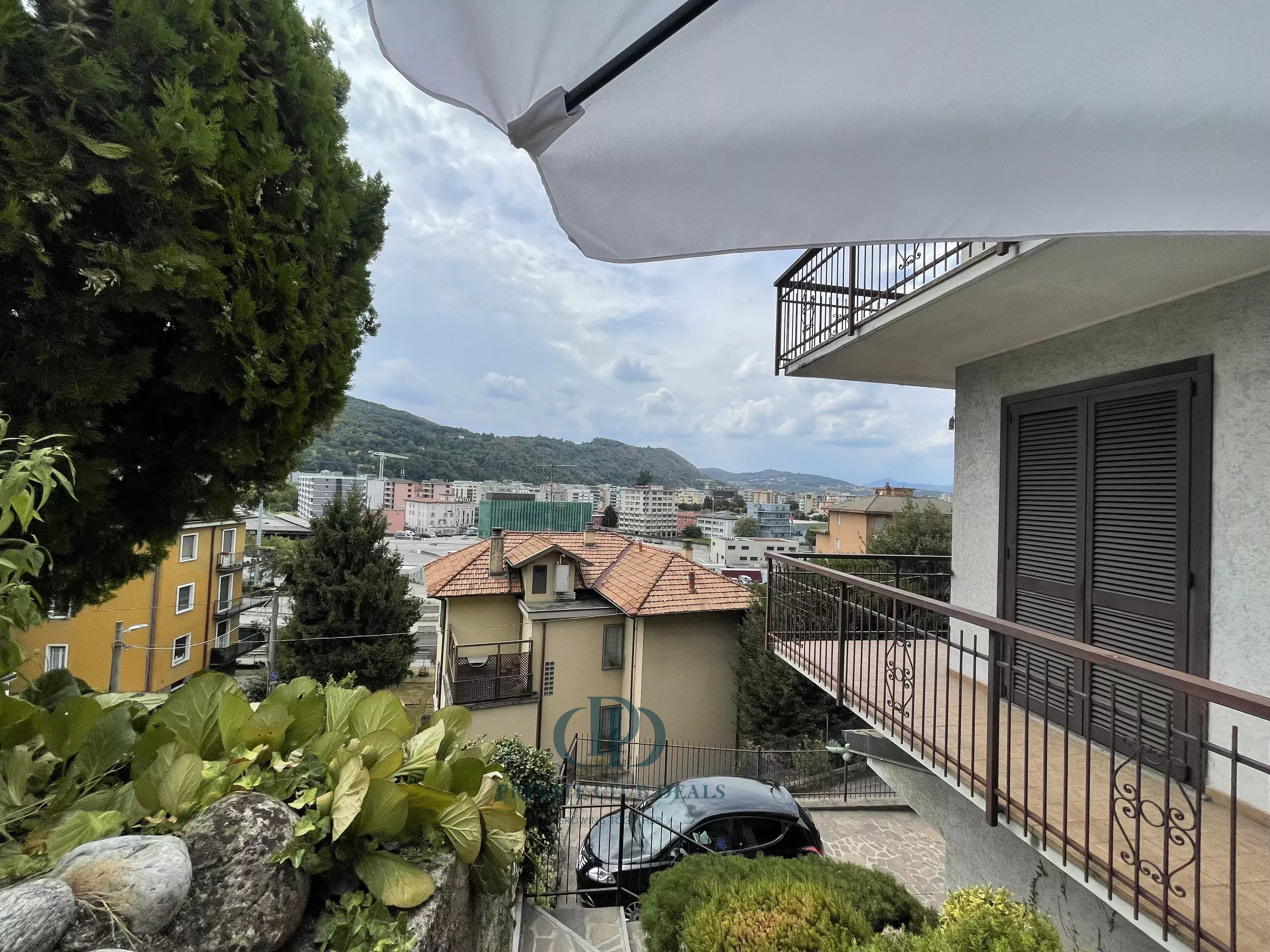 Villa Como - picture 6