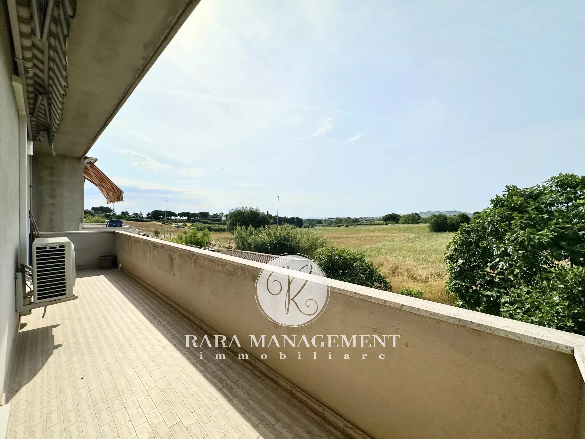 PORTO SANT'ELPIDIO, ZONA CRETAROLA | ARREDATO | NO CONDOMINIO | 2 CAMERE MATRIMONIALI | 2 BALCONI | MANSARDA | POSTO AUTO ESCLUSIVO | CORTE ESCLUSIVA | ZONA RESIDENZIALE RISERVATA E BEN SERVITA |