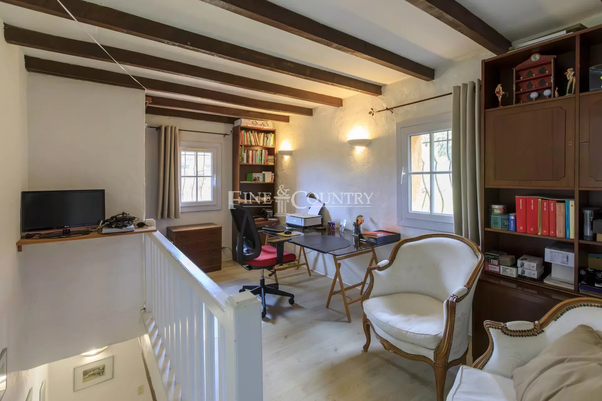 Photo of Villa for Sale in Montauroux with Panoramic View