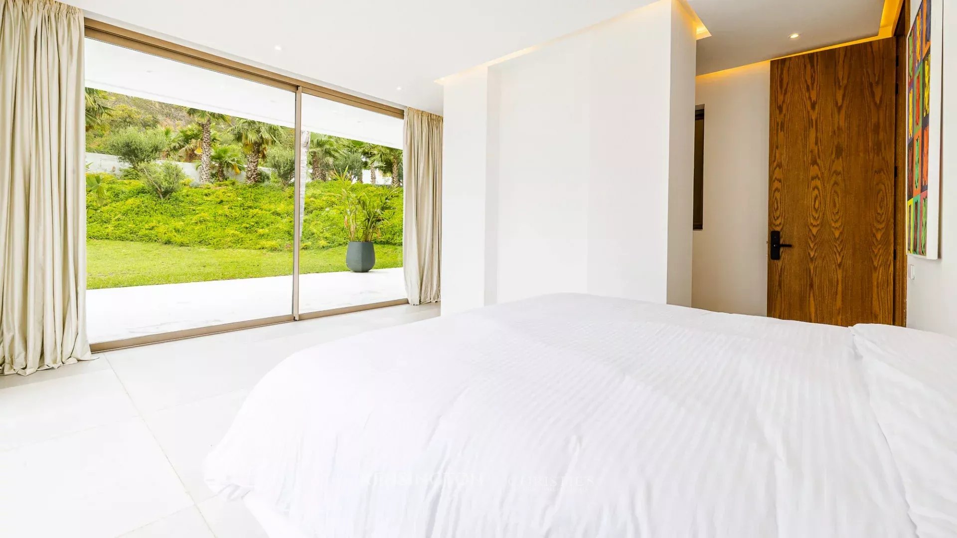 9 Bedroom Villa/Townhouse's Image 30