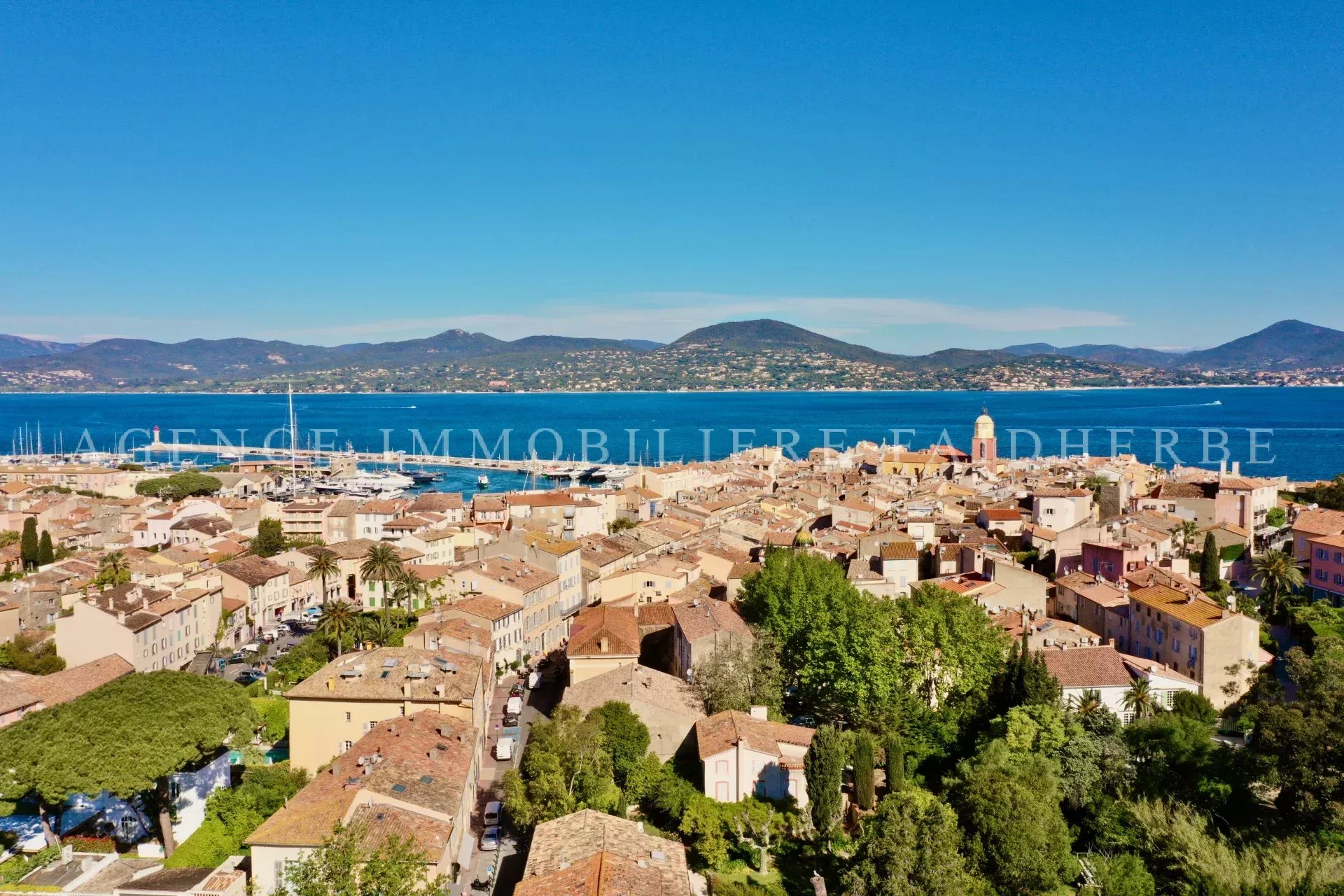 Cession de droit au bail – Local commercial en parfait état – Saint-Tropez