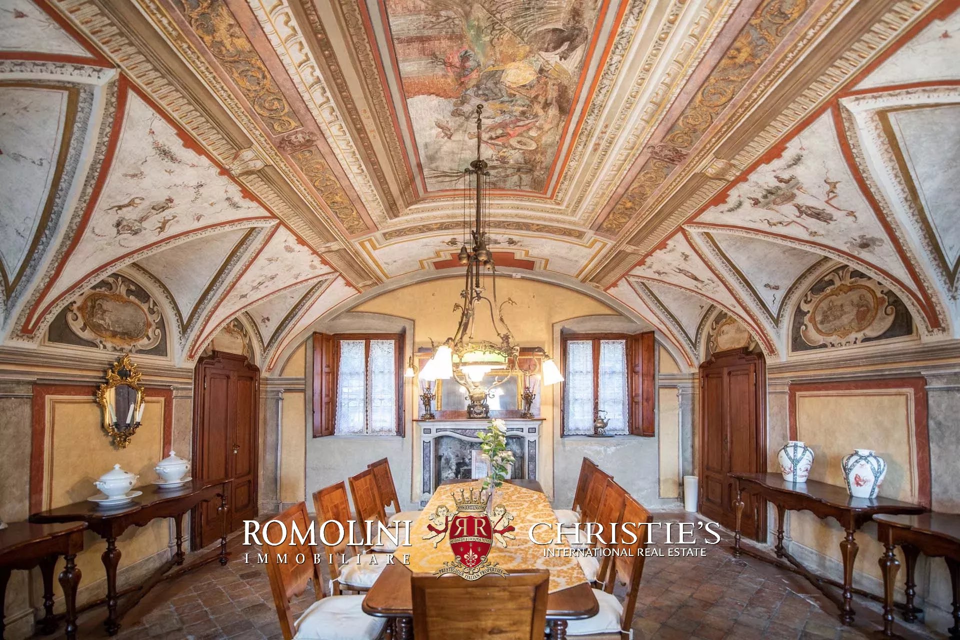 9 Bedroom Villa/Townhouse's Image 99