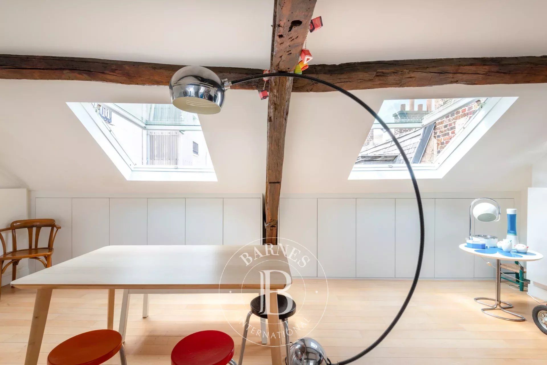 Daire Paris 4ème - picture 5